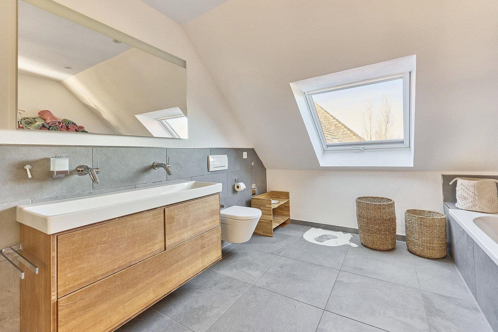 Predaj pozemku 10.250 m², Meisenheim, Porýnie-Falcko Predaj pozemku 10.250 m², Meisenheim, Porýnie-Falcko