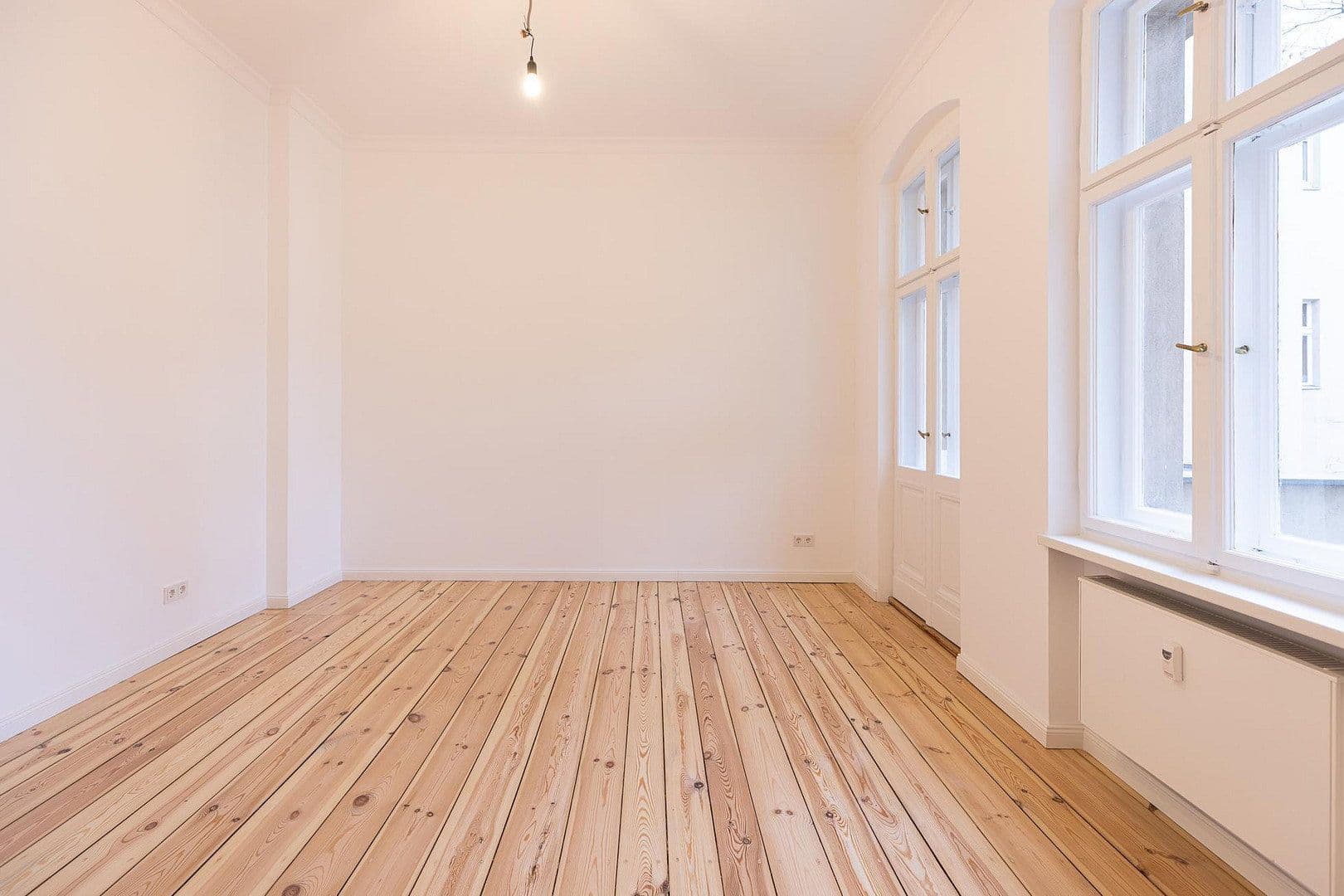 Prenájom bytu 3-izbový 64 m², Berlin, Berlín Prenájom bytu 3-izbový 64 m², Berlin, Berlín