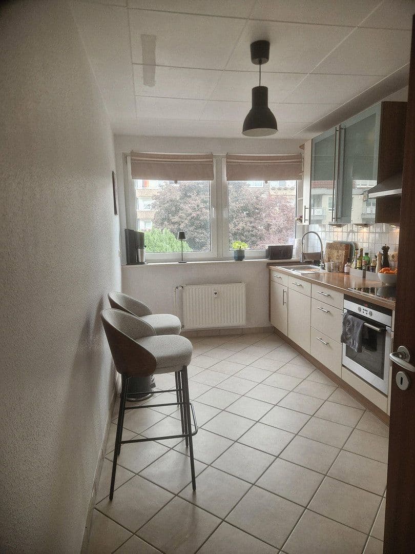 Prenájom bytu 3-izbový 83 m², Oberhausen, Severné Porýnie - Westfálsko Prenájom bytu 3-izbový 83 m², Oberhausen, Severné Porýnie - Westfálsko