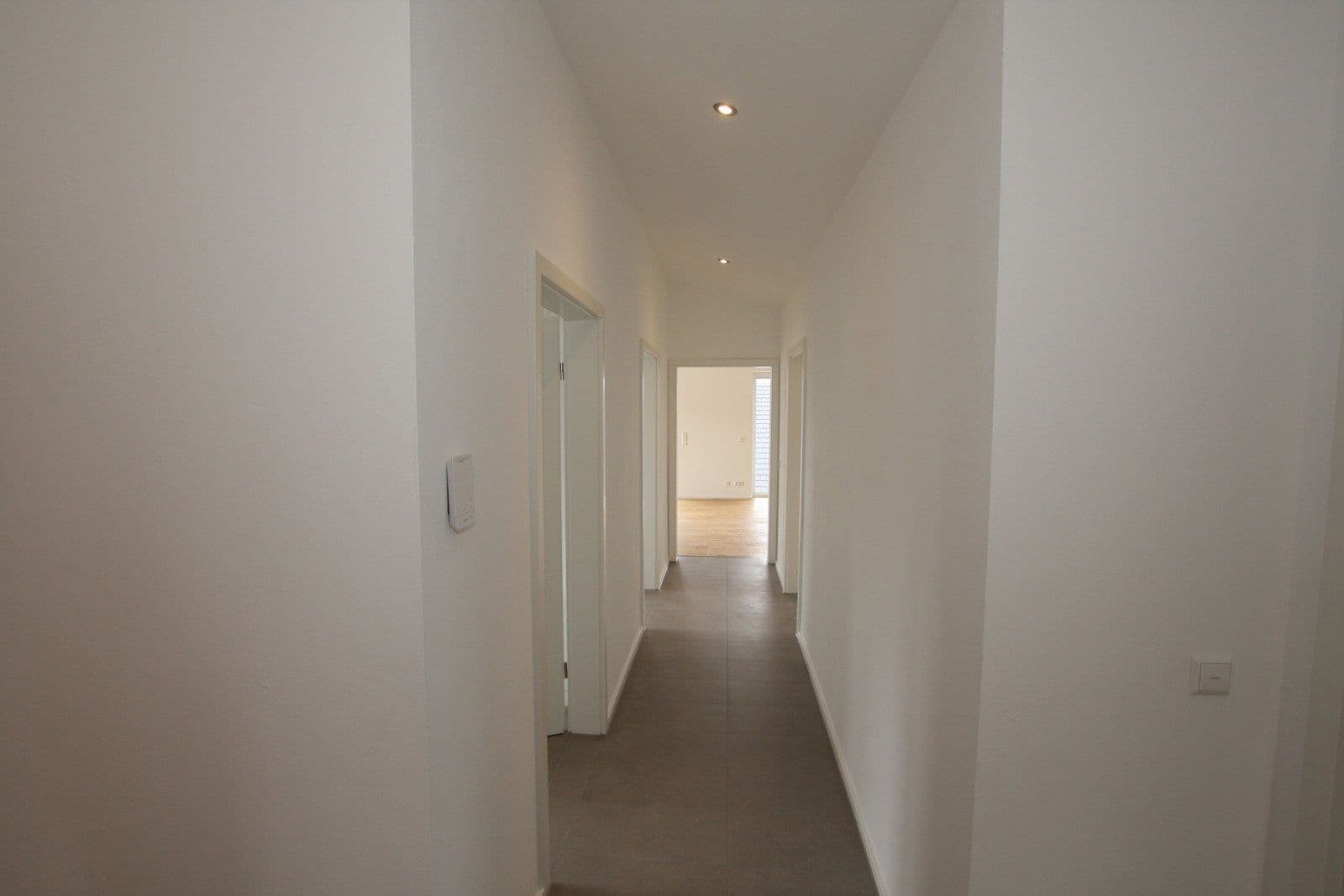 Prenájom bytu 4-izbový 131 m², Nieder-Olm, Porýnie-Falcko Prenájom bytu 4-izbový 131 m², Nieder-Olm, Porýnie-Falcko