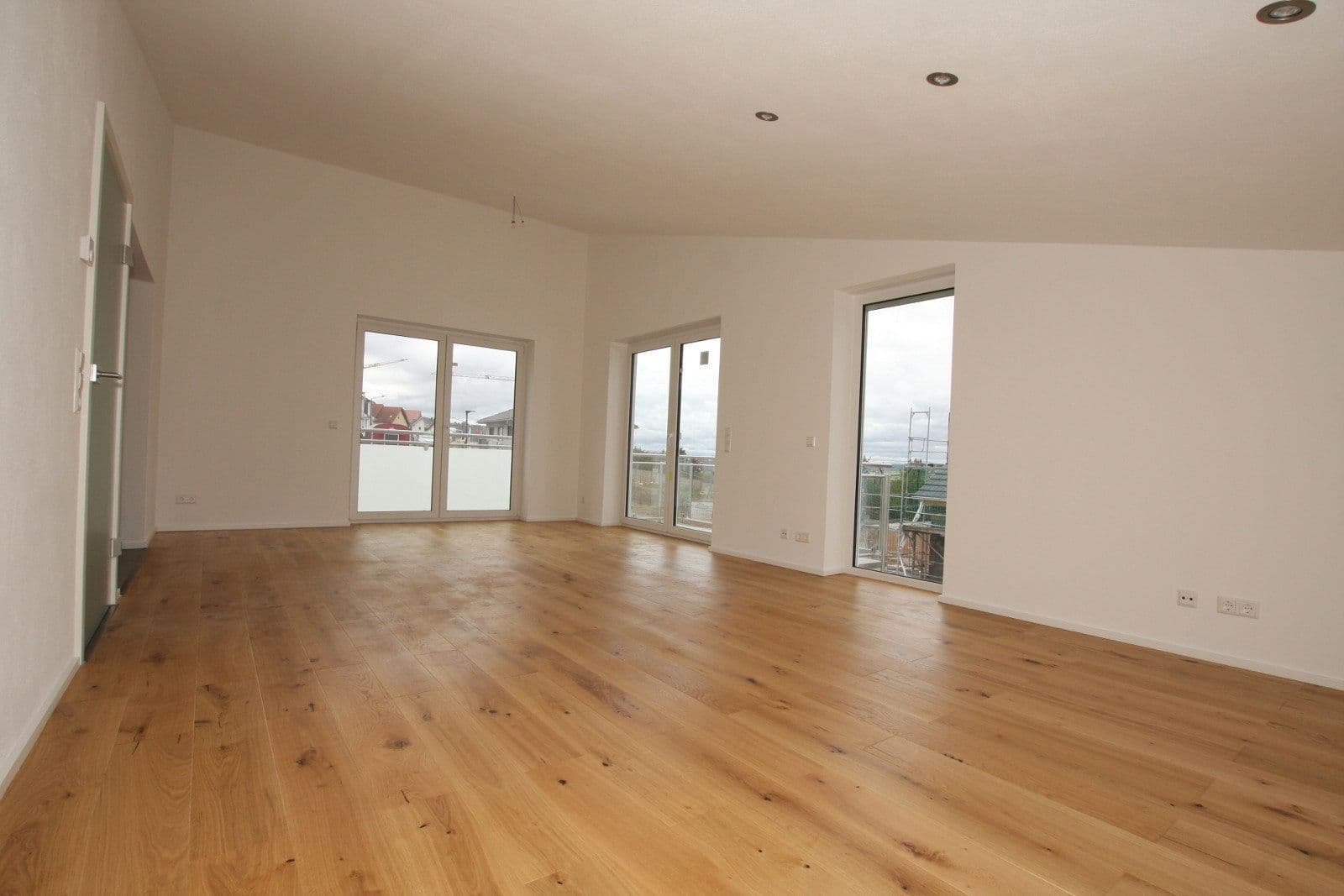 Prenájom bytu 4-izbový 131 m², Nieder-Olm, Porýnie-Falcko Prenájom bytu 4-izbový 131 m², Nieder-Olm, Porýnie-Falcko