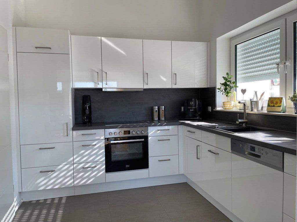 Prenájom bytu 4-izbový 131 m², Nieder-Olm, Porýnie-Falcko Prenájom bytu 4-izbový 131 m², Nieder-Olm, Porýnie-Falcko