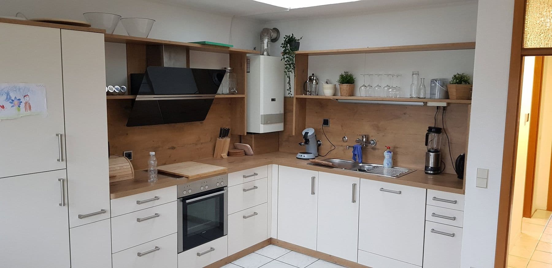 Prenájom bytu 3-izbový 83 m², Bonn, Severné Porýnie - Westfálsko Prenájom bytu 3-izbový 83 m², Bonn, Severné Porýnie - Westfálsko