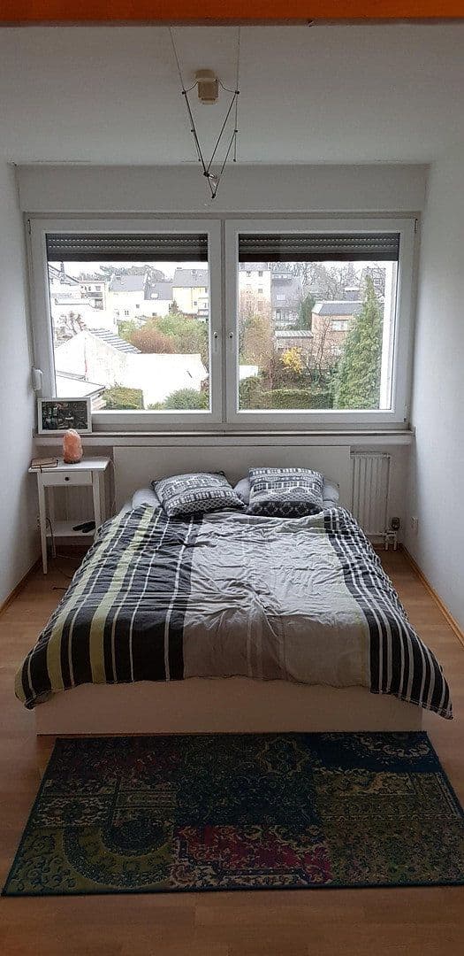 Prenájom bytu 3-izbový 83 m², Bonn, Severné Porýnie - Westfálsko Prenájom bytu 3-izbový 83 m², Bonn, Severné Porýnie - Westfálsko