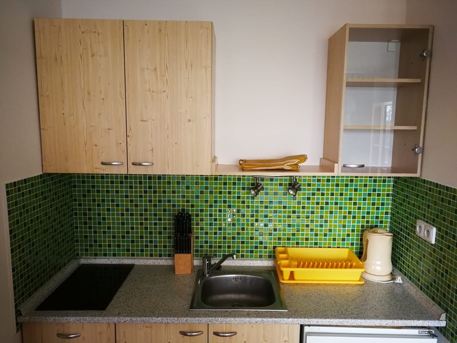 Prenájom bytu 1-izbový 25 m², Nad Lesním divadlem, Praha, Praha Prenájom bytu 1-izbový 25 m², Nad Lesním divadlem, Praha, Praha