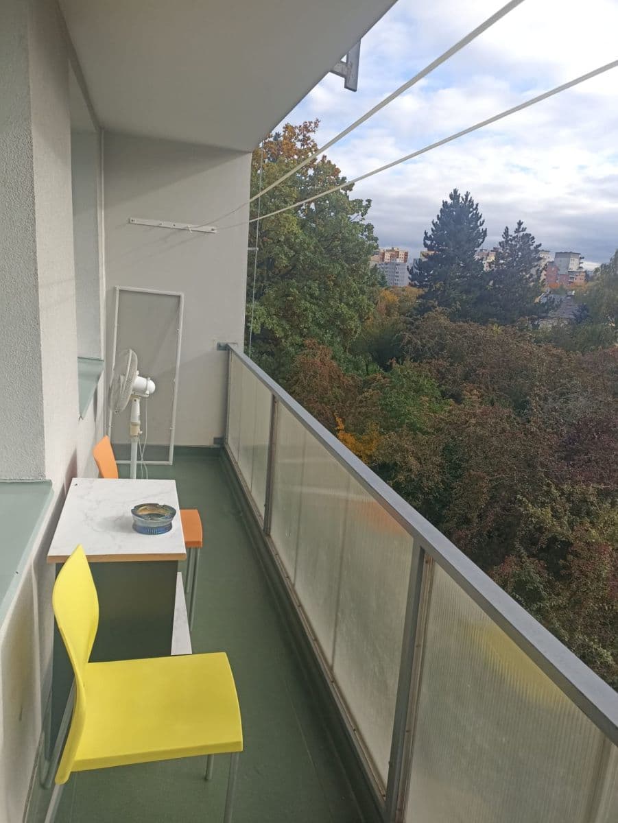 Prenájom bytu 1-izbový 34 m², Sládkovičova, Praha, Praha Prenájom bytu 1-izbový 34 m², Sládkovičova, Praha, Praha