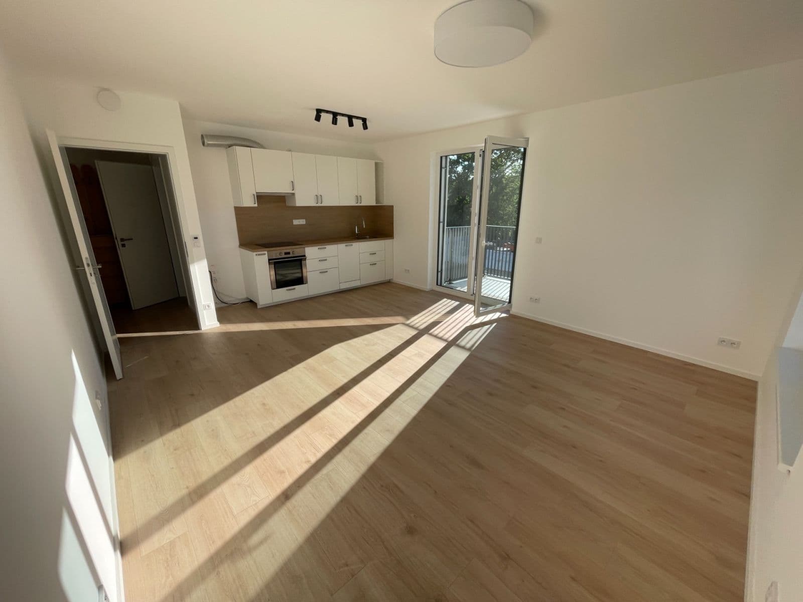 Prenájom bytu 2-izbový 55 m², U Engerthu, Kladno, Středočeský kraj Prenájom bytu 2-izbový 55 m², U Engerthu, Kladno, Středočeský kraj
