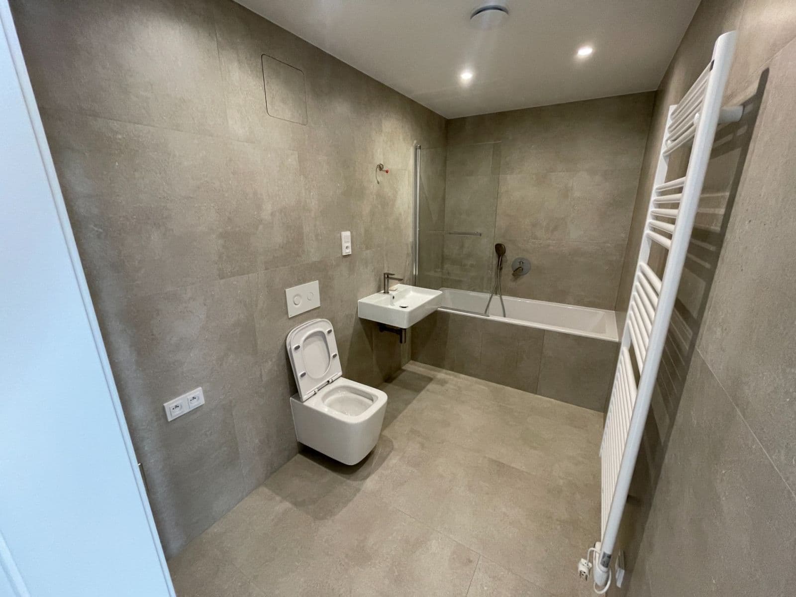 Prenájom bytu 2-izbový 55 m², U Engerthu, Kladno, Středočeský kraj Prenájom bytu 2-izbový 55 m², U Engerthu, Kladno, Středočeský kraj