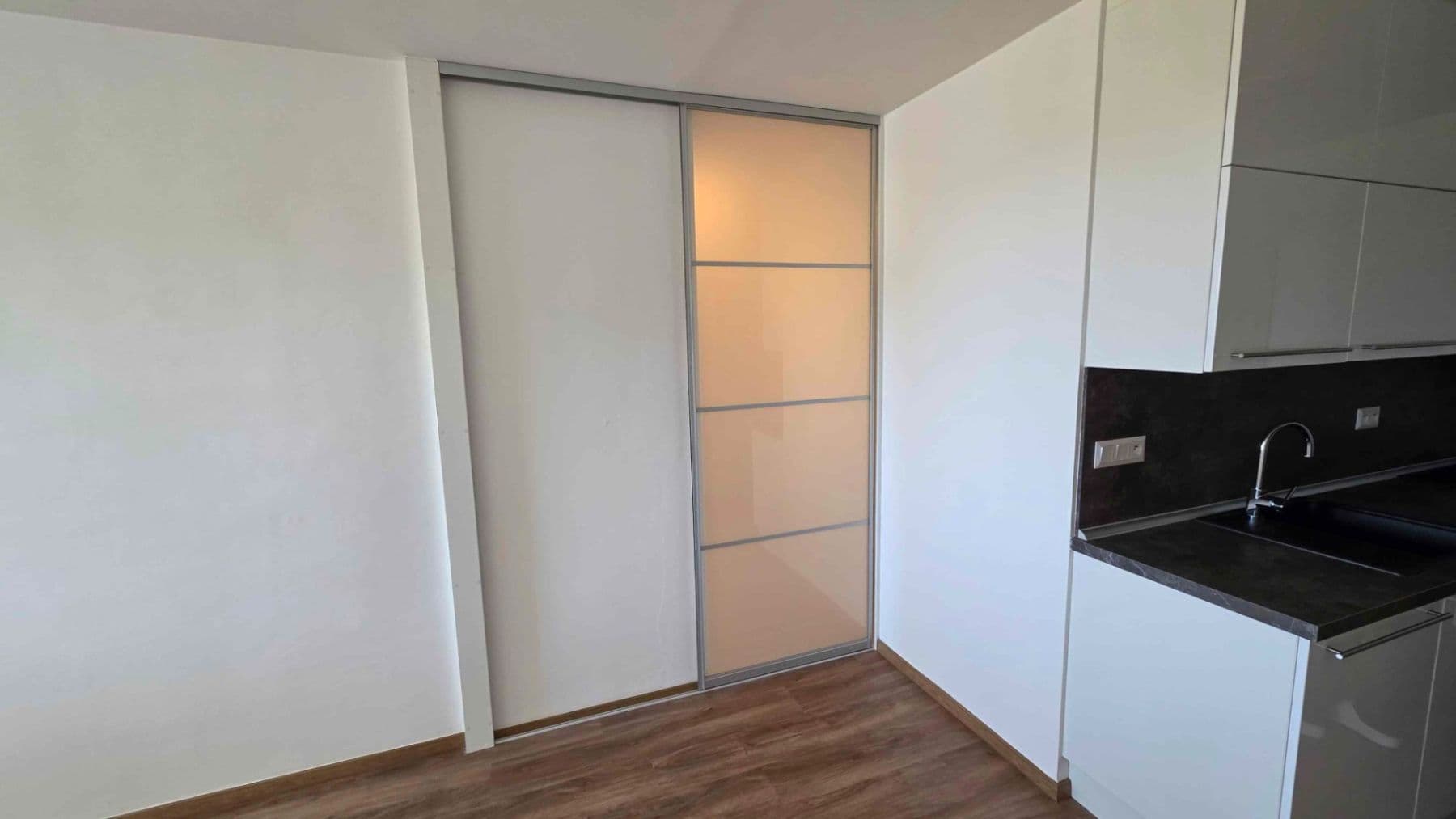 Prenájom bytu 2-izbový 46 m², V Hůrkách, Praha, Praha Prenájom bytu 2-izbový 46 m², V Hůrkách, Praha, Praha