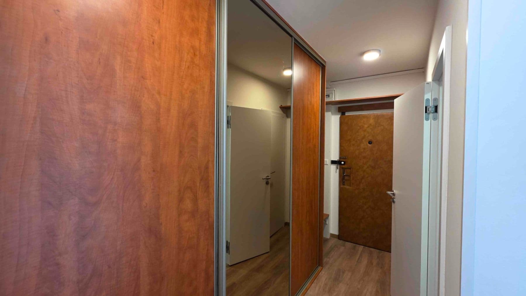 Prenájom bytu 2-izbový 46 m², V Hůrkách, Praha, Praha Prenájom bytu 2-izbový 46 m², V Hůrkách, Praha, Praha