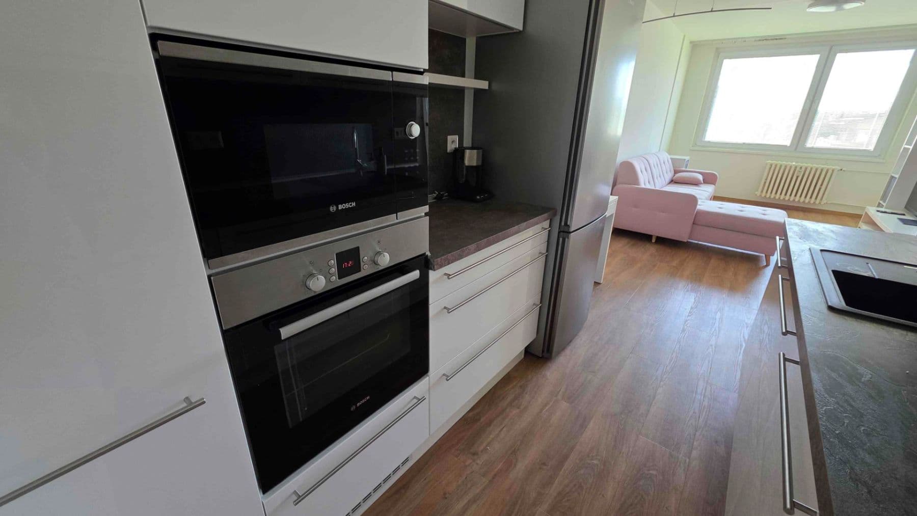 Prenájom bytu 2-izbový 46 m², V Hůrkách, Praha, Praha Prenájom bytu 2-izbový 46 m², V Hůrkách, Praha, Praha