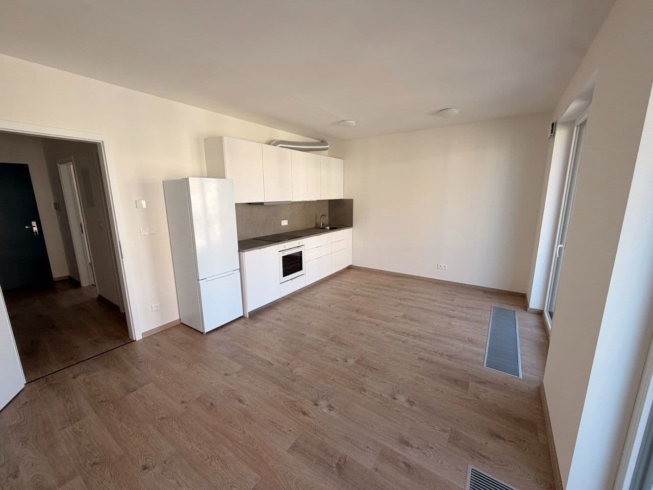 Prenájom bytu 2-izbový 40 m², Haenkeho, Praha, Praha Prenájom bytu 2-izbový 40 m², Haenkeho, Praha, Praha