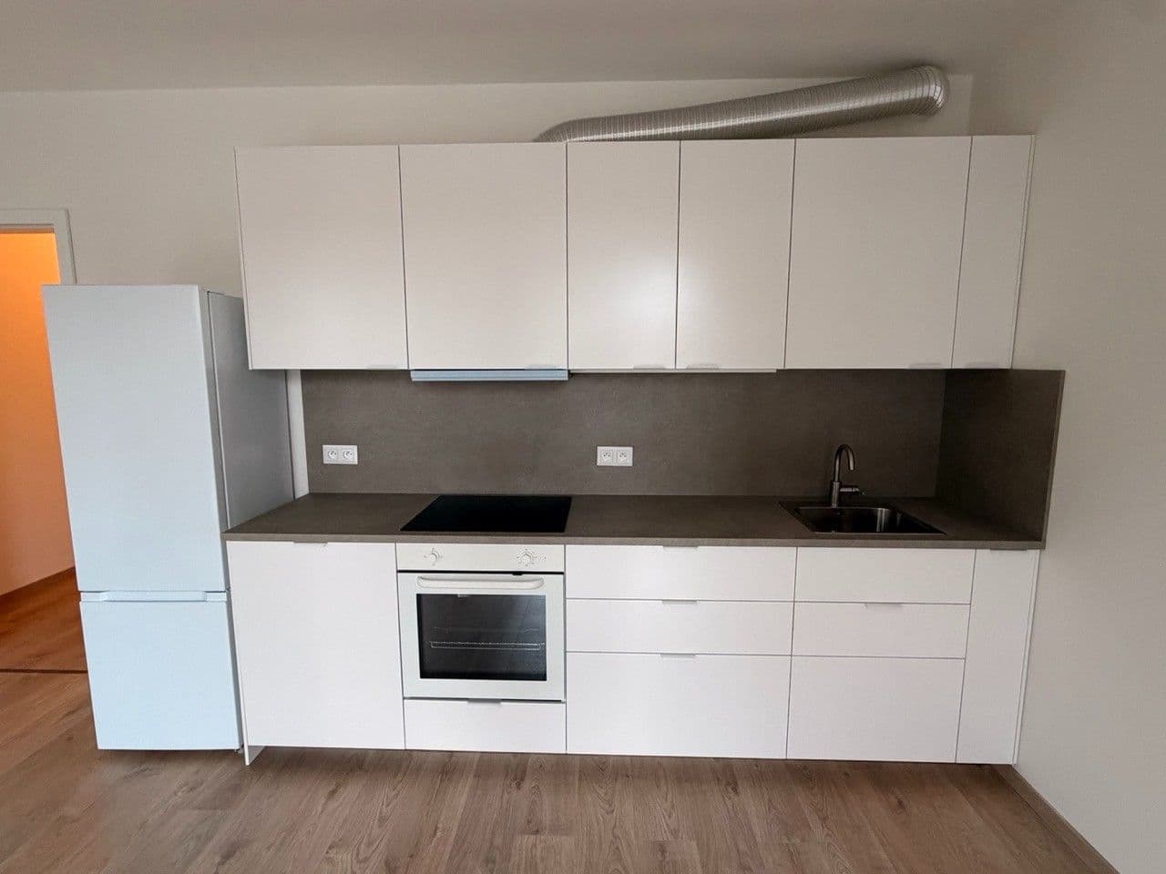 Prenájom bytu 2-izbový 40 m², Haenkeho, Praha, Praha Prenájom bytu 2-izbový 40 m², Haenkeho, Praha, Praha