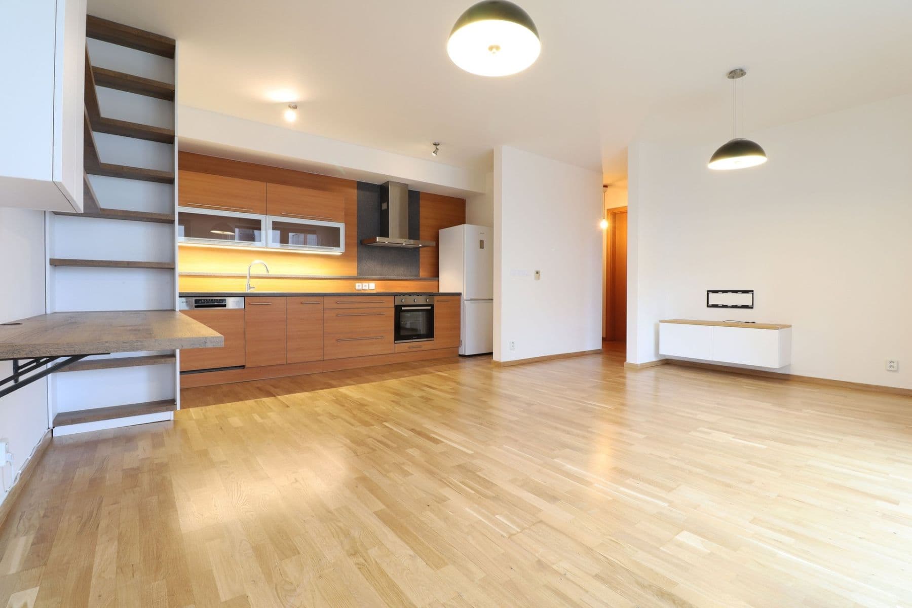 Prenájom bytu 2-izbový 56 m², Vršovická, Praha, Praha Prenájom bytu 2-izbový 56 m², Vršovická, Praha, Praha