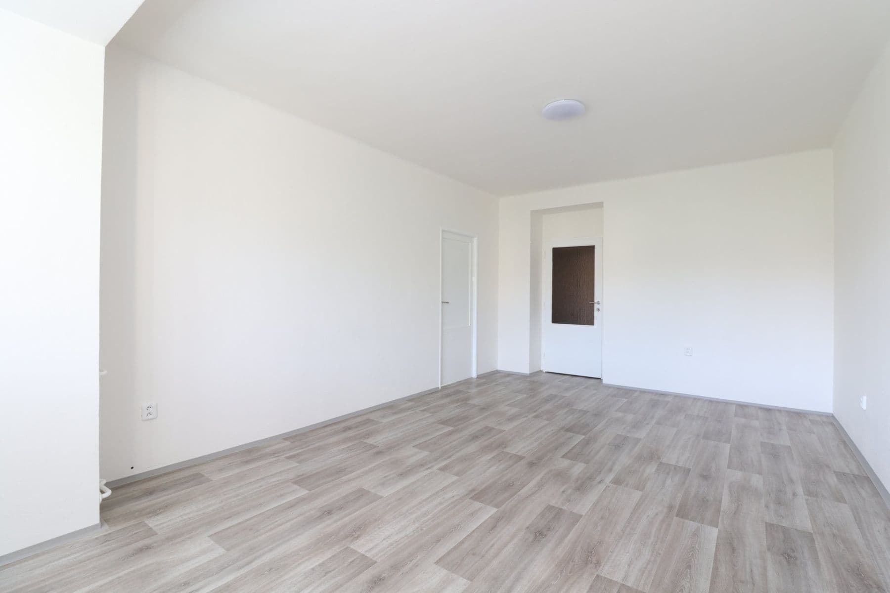 Prenájom bytu 2-izbový 59 m², Jeseniova, Praha, Praha Prenájom bytu 2-izbový 59 m², Jeseniova, Praha, Praha