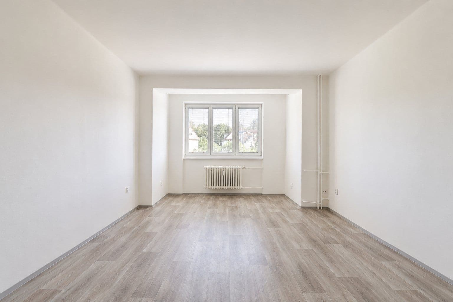 Prenájom bytu 2-izbový 59 m², Jeseniova, Praha, Praha Prenájom bytu 2-izbový 59 m², Jeseniova, Praha, Praha