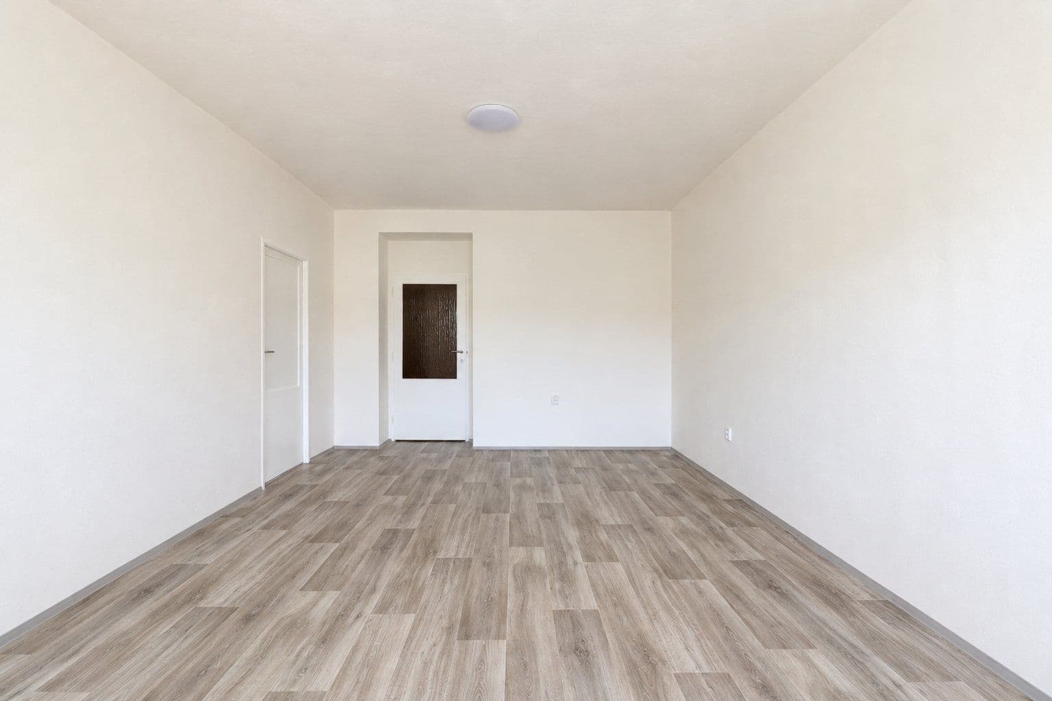 Prenájom bytu 2-izbový 59 m², Jeseniova, Praha, Praha Prenájom bytu 2-izbový 59 m², Jeseniova, Praha, Praha
