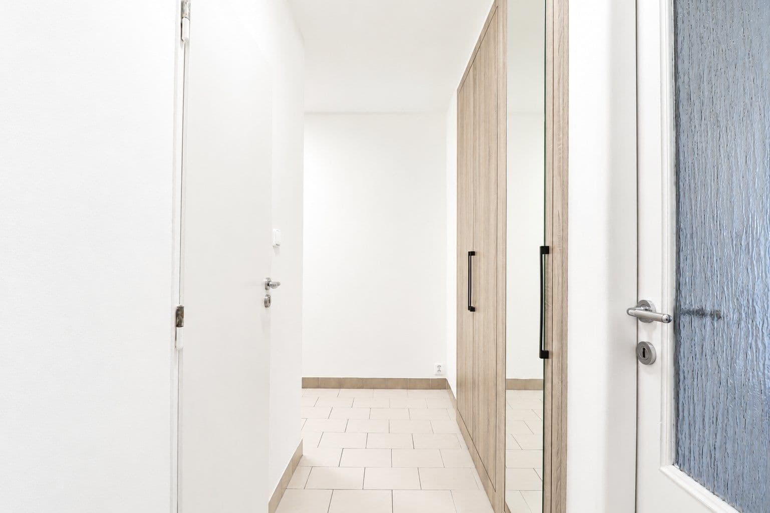 Prenájom bytu 2-izbový 59 m², Jeseniova, Praha, Praha Prenájom bytu 2-izbový 59 m², Jeseniova, Praha, Praha