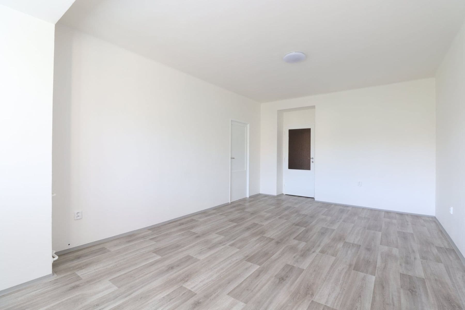 Prenájom bytu 2-izbový 59 m², Jeseniova, Praha, Praha Prenájom bytu 2-izbový 59 m², Jeseniova, Praha, Praha