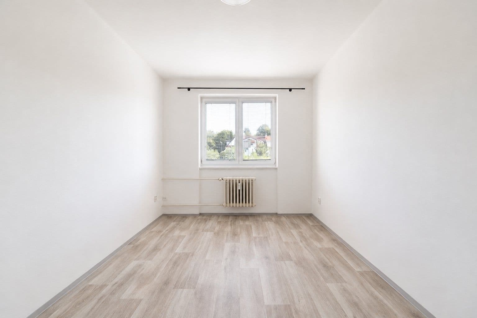 Prenájom bytu 2-izbový 59 m², Jeseniova, Praha, Praha Prenájom bytu 2-izbový 59 m², Jeseniova, Praha, Praha