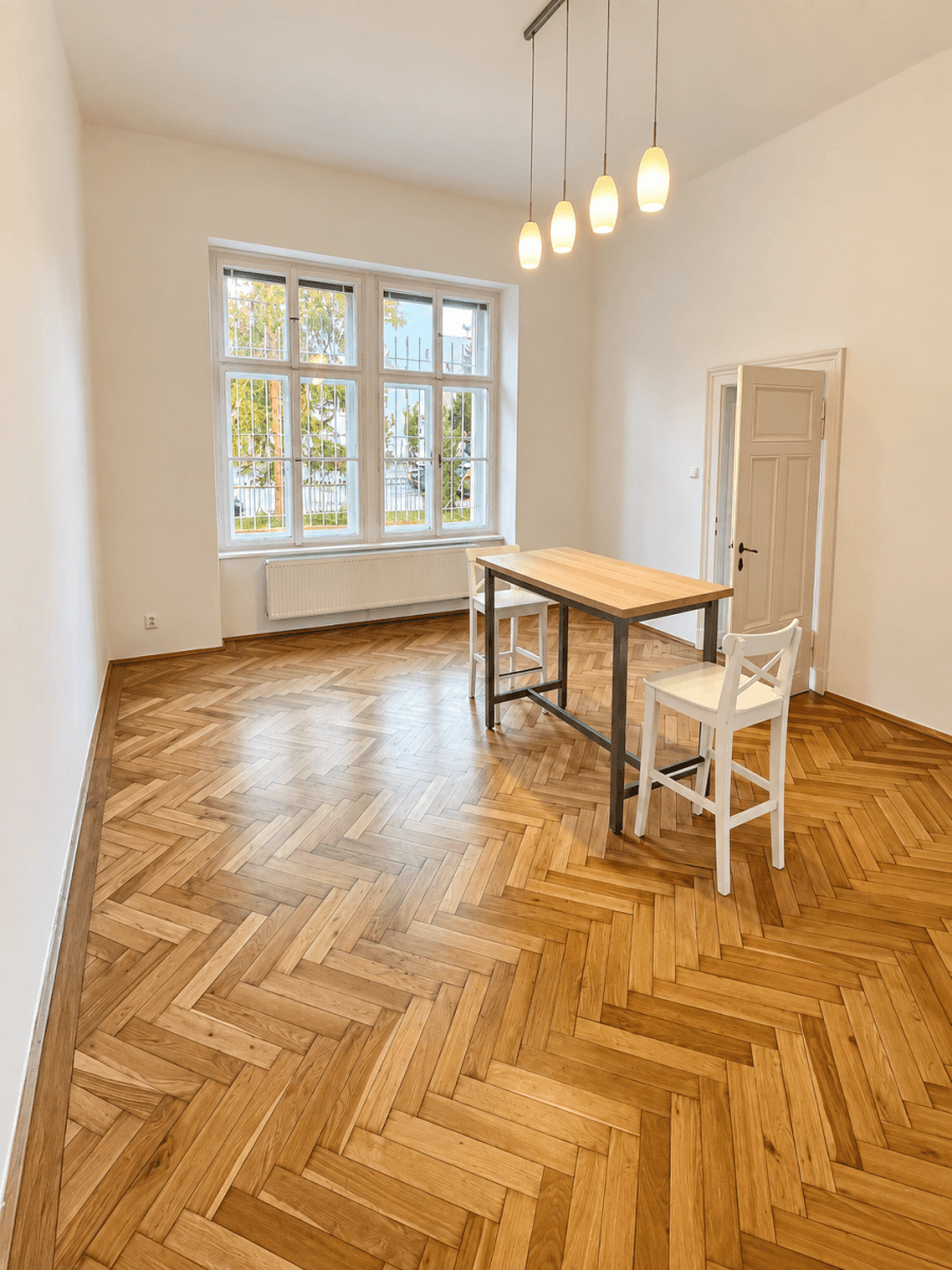 Prenájom bytu 4-izbový 131 m², třída Kpt. Jaroše, Brno, Jihomoravský kraj Prenájom bytu 4-izbový 131 m², třída Kpt. Jaroše, Brno, Jihomoravský kraj