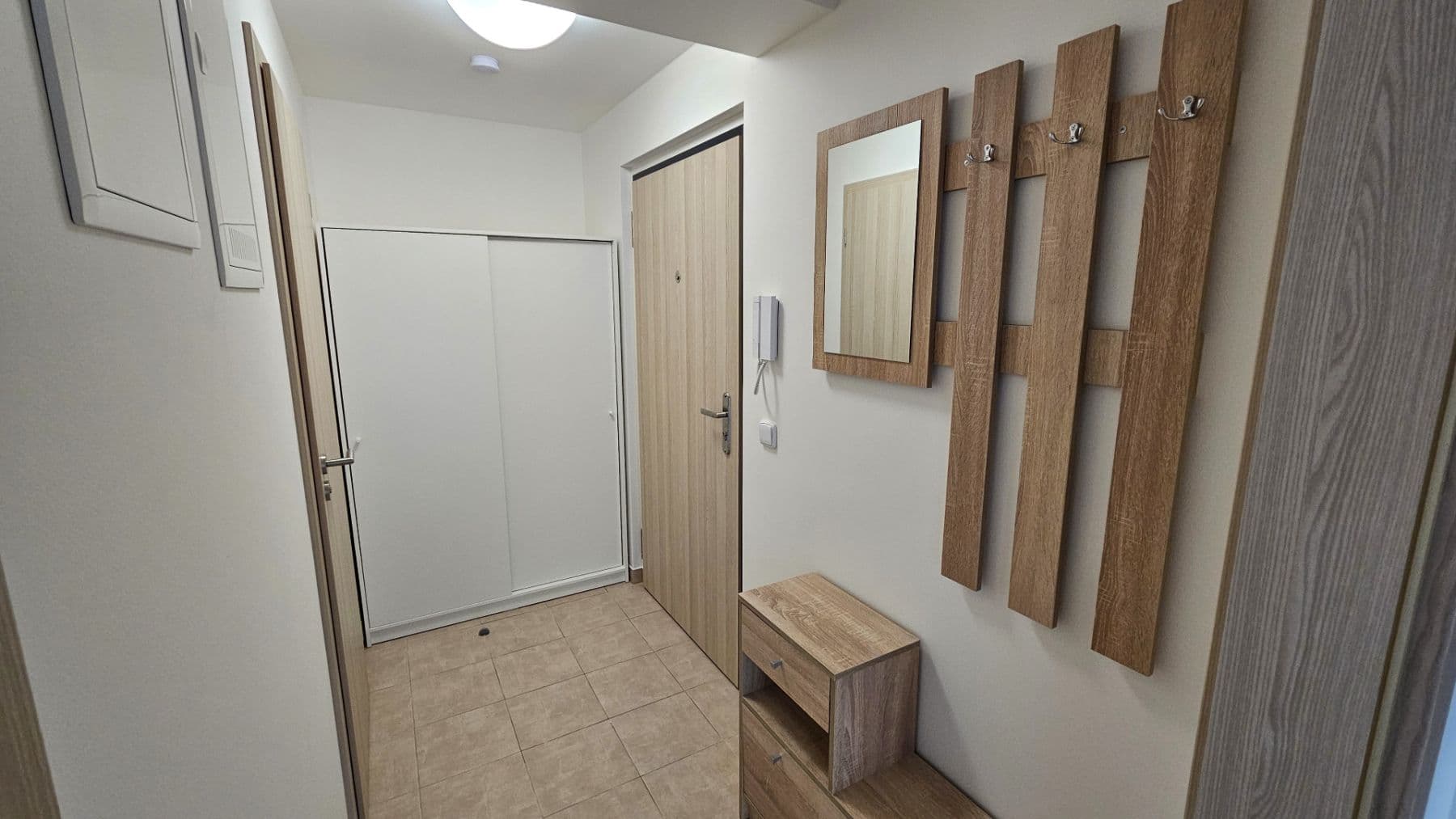 Prenájom bytu 1-izbový 30 m², Sinkulova, Praha, Praha Prenájom bytu 1-izbový 30 m², Sinkulova, Praha, Praha