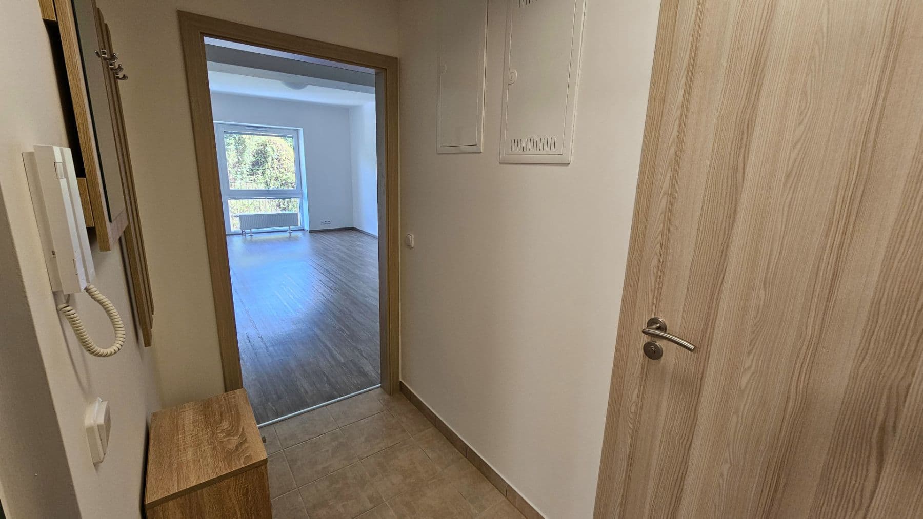 Prenájom bytu 1-izbový 30 m², Sinkulova, Praha, Praha Prenájom bytu 1-izbový 30 m², Sinkulova, Praha, Praha