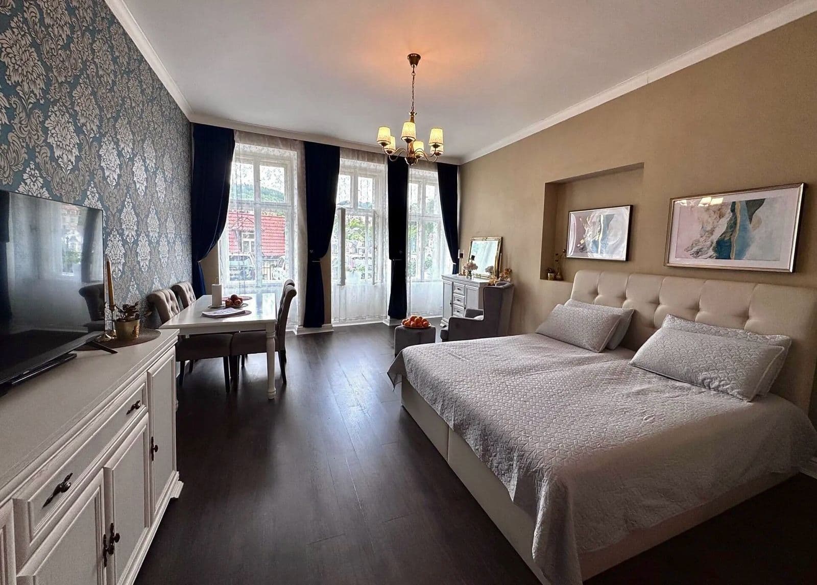 Predaj bytu 2-izbový 48 m², Pod Jelením skokem, Karlovy Vary, Karlovarský kraj Predaj bytu 2-izbový 48 m², Pod Jelením skokem, Karlovy Vary, Karlovarský kraj