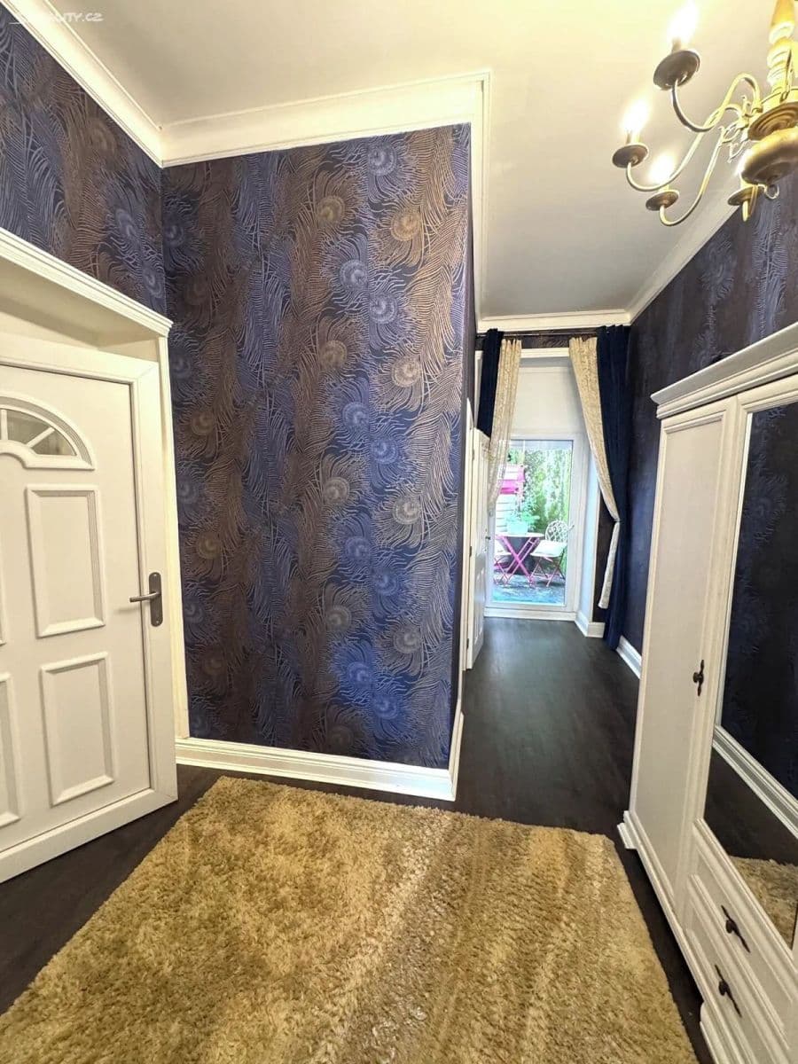 Predaj bytu 2-izbový 48 m², Pod Jelením skokem, Karlovy Vary, Karlovarský kraj Predaj bytu 2-izbový 48 m², Pod Jelením skokem, Karlovy Vary, Karlovarský kraj
