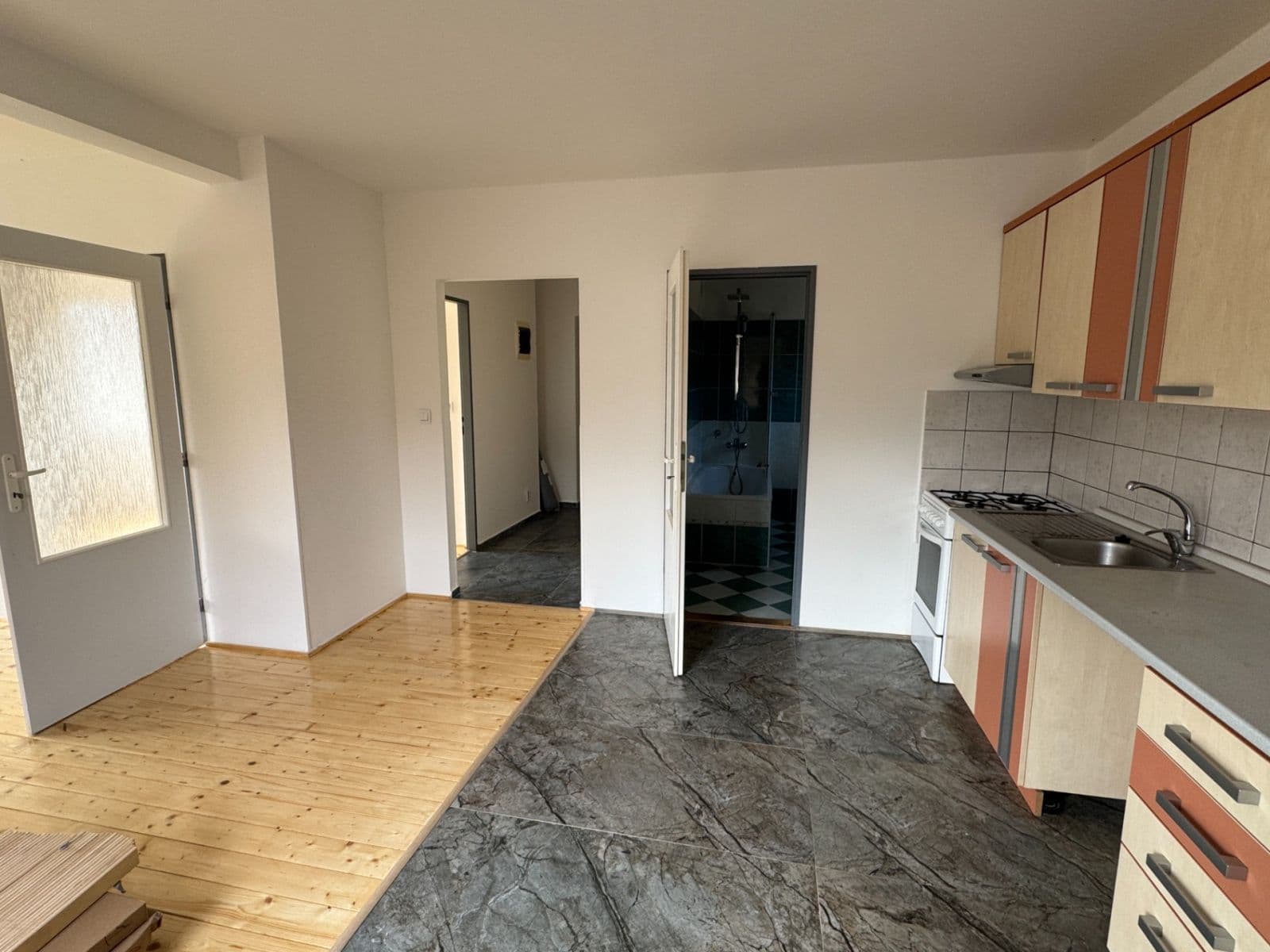 Prenájom bytu 1-izbový 46 m², Fügnerova, Děčín, Ústecký kraj Prenájom bytu 1-izbový 46 m², Fügnerova, Děčín, Ústecký kraj