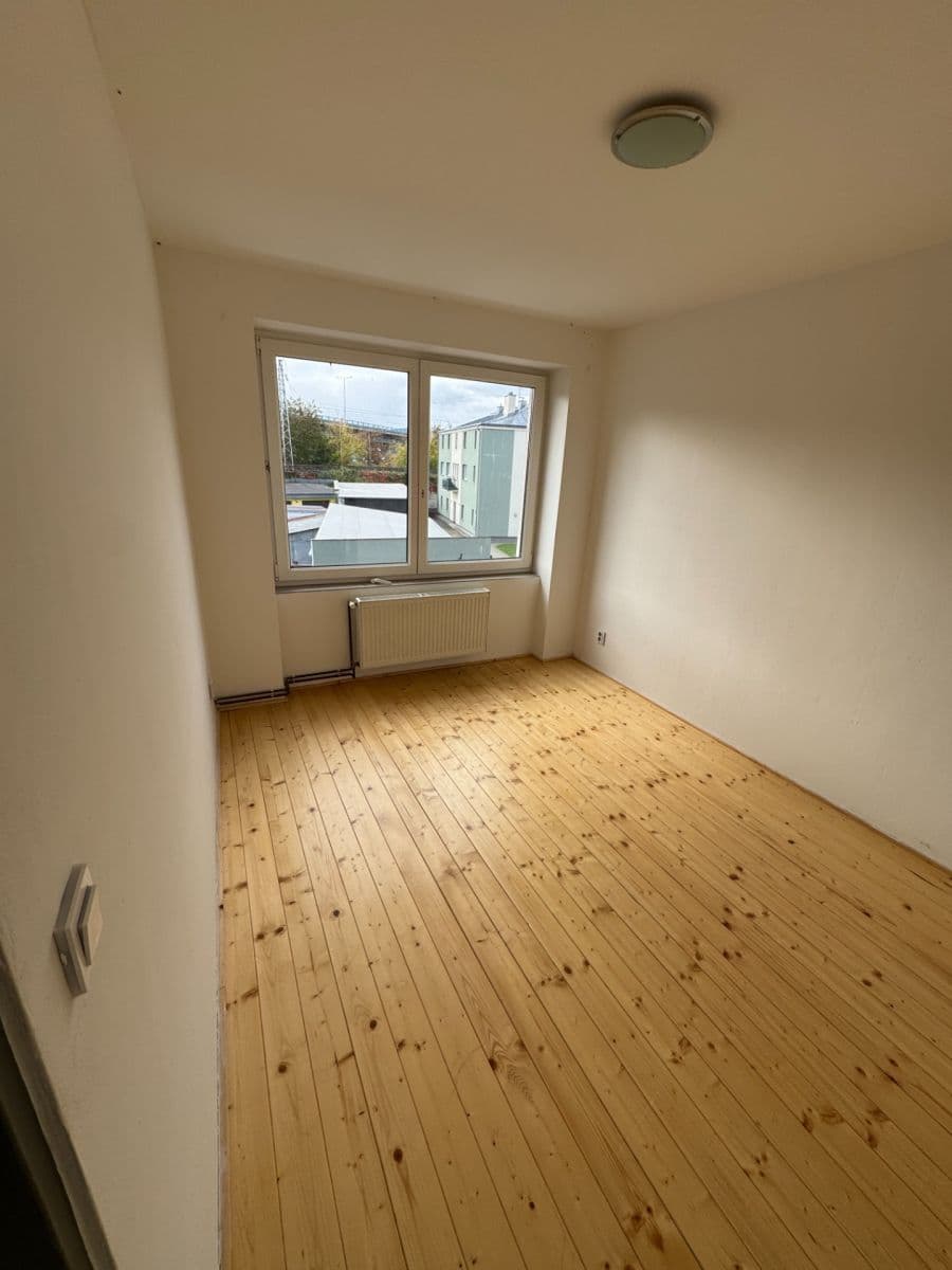 Prenájom bytu 1-izbový 46 m², Fügnerova, Děčín, Ústecký kraj Prenájom bytu 1-izbový 46 m², Fügnerova, Děčín, Ústecký kraj