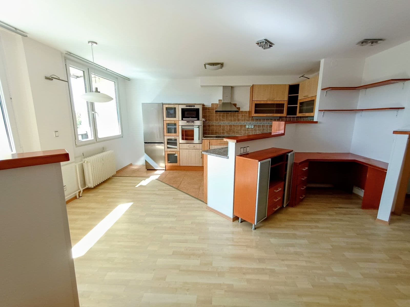 Prenájom bytu 3-izbový 76 m², Pod Strání, Praha, Praha Prenájom bytu 3-izbový 76 m², Pod Strání, Praha, Praha