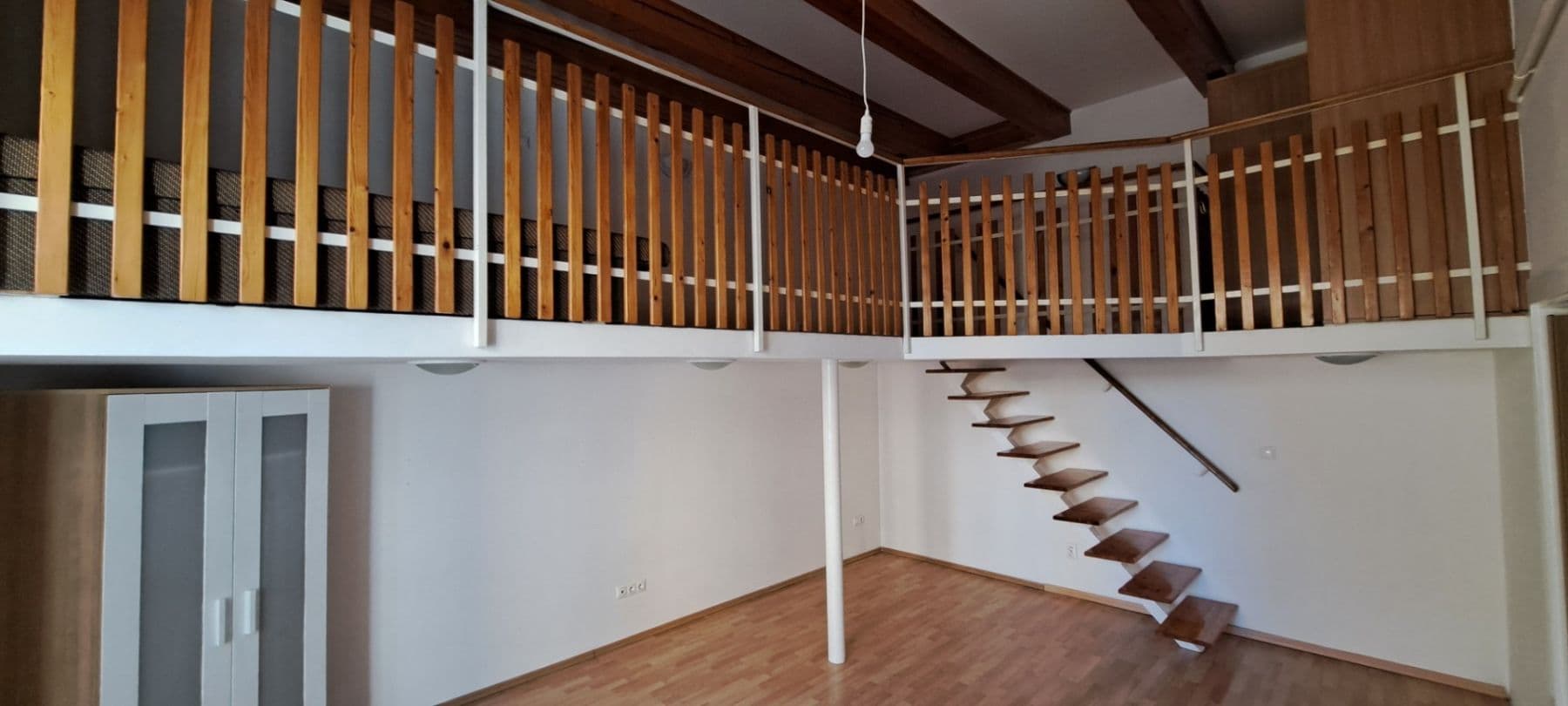 Prenájom bytu 2-izbový 80 m², U podjezdu, Olomouc, Olomoucký kraj Prenájom bytu 2-izbový 80 m², U podjezdu, Olomouc, Olomoucký kraj