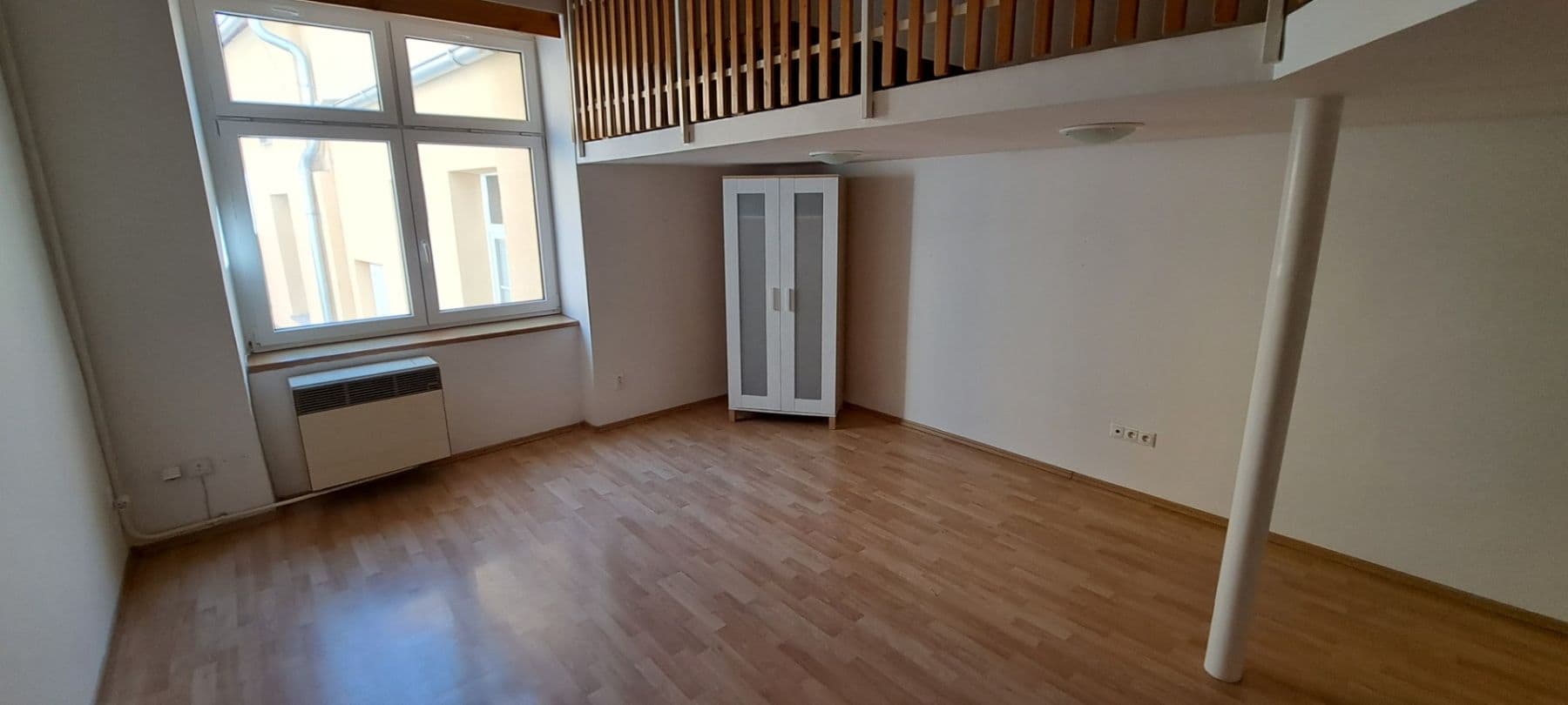 Prenájom bytu 2-izbový 80 m², U podjezdu, Olomouc, Olomoucký kraj Prenájom bytu 2-izbový 80 m², U podjezdu, Olomouc, Olomoucký kraj