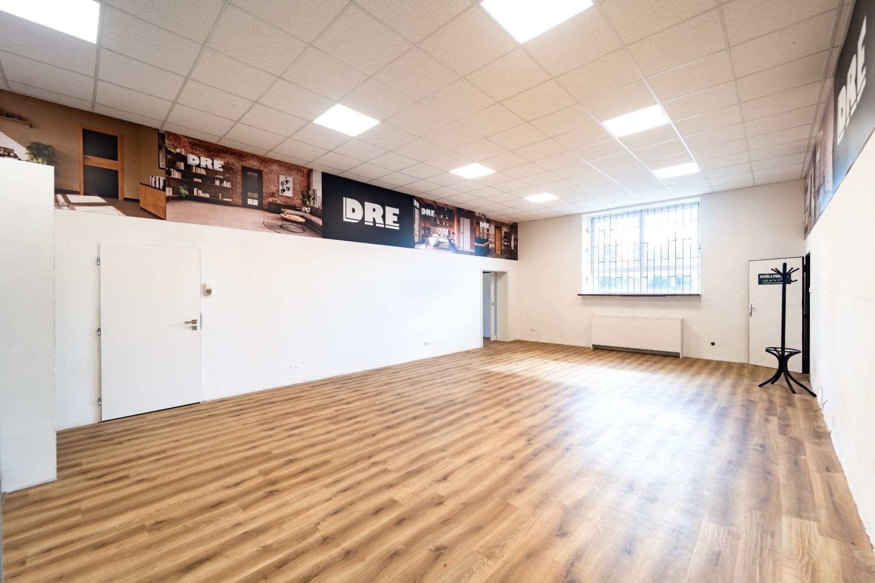 Prenájom nebytového priestoru 105 m², Těšínská, Orlová, Moravskoslezský kraj Prenájom nebytového priestoru 105 m², Těšínská, Orlová, Moravskoslezský kraj