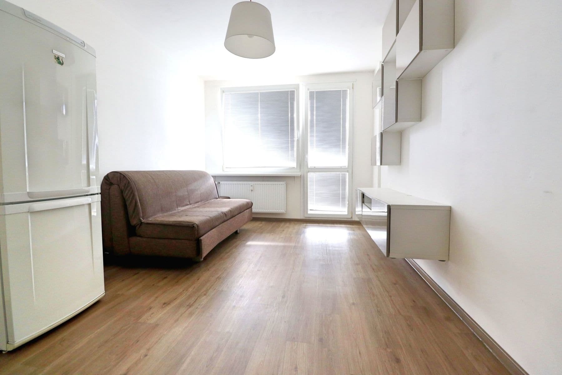 Prenájom bytu 2-izbový 40 m², Litvínovská, Praha, Praha Prenájom bytu 2-izbový 40 m², Litvínovská, Praha, Praha