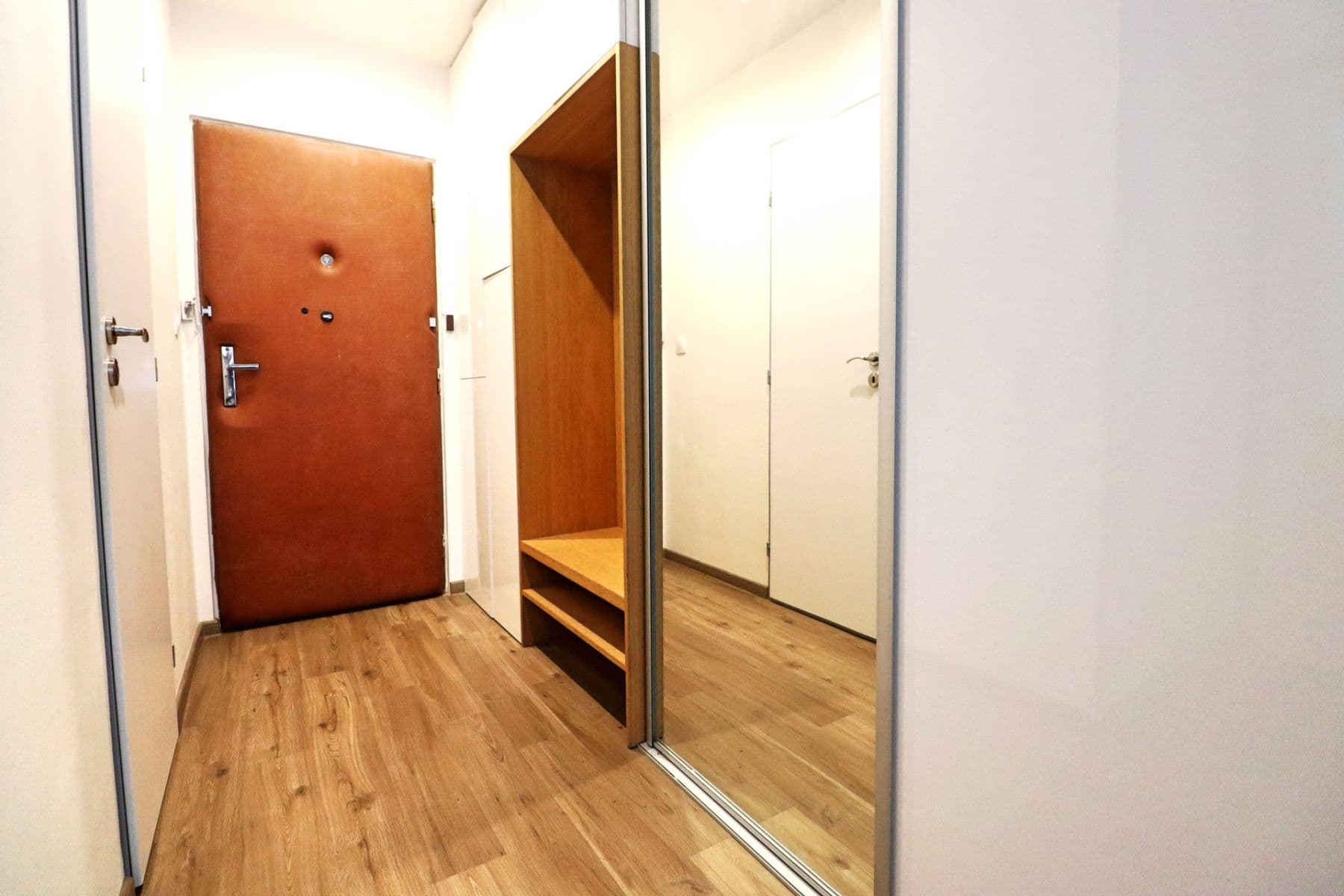 Prenájom bytu 2-izbový 40 m², Litvínovská, Praha, Praha Prenájom bytu 2-izbový 40 m², Litvínovská, Praha, Praha