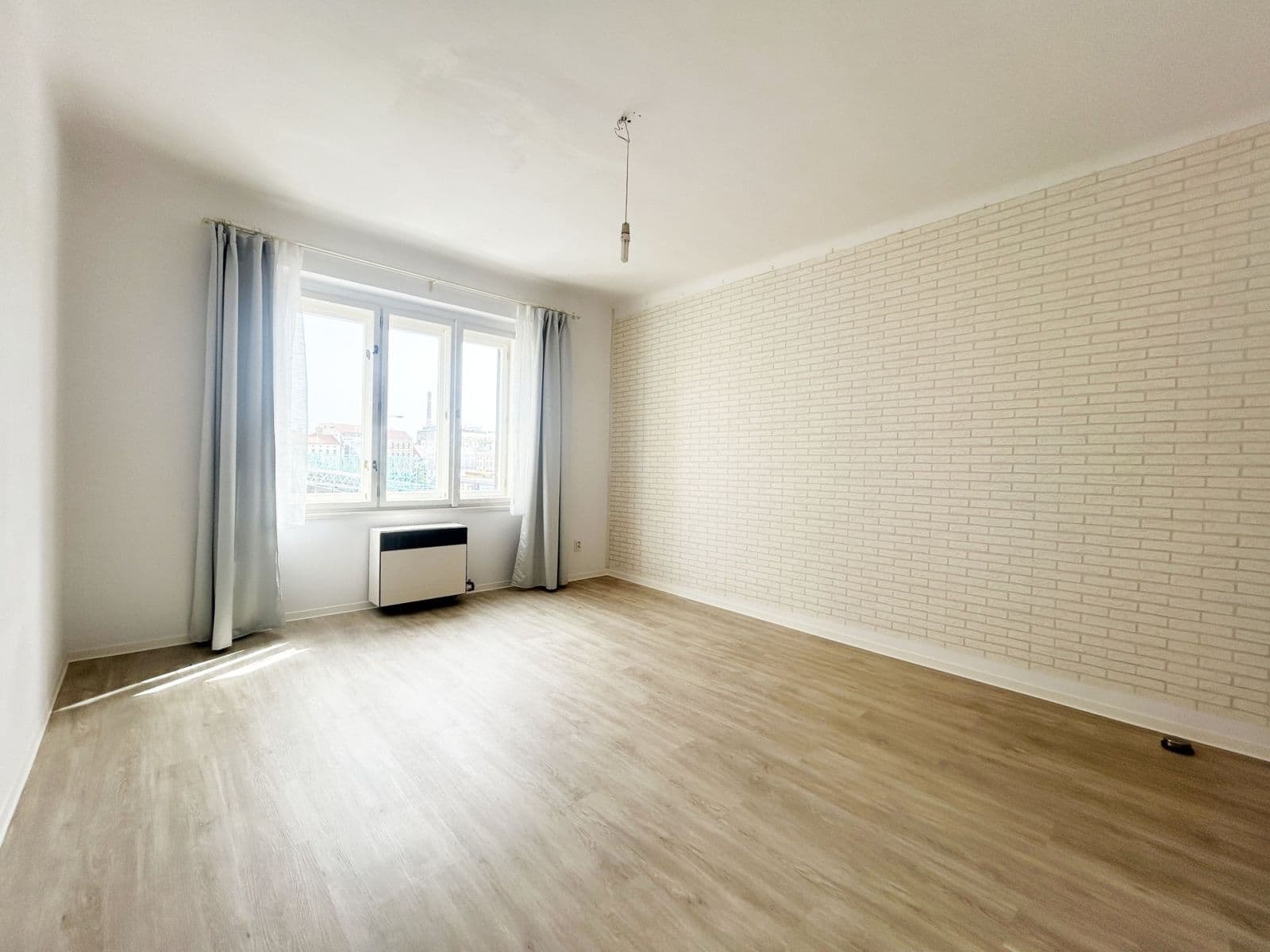 Prenájom bytu 2-izbový 45 m², Stroupežnického, Praha, Praha Prenájom bytu 2-izbový 45 m², Stroupežnického, Praha, Praha
