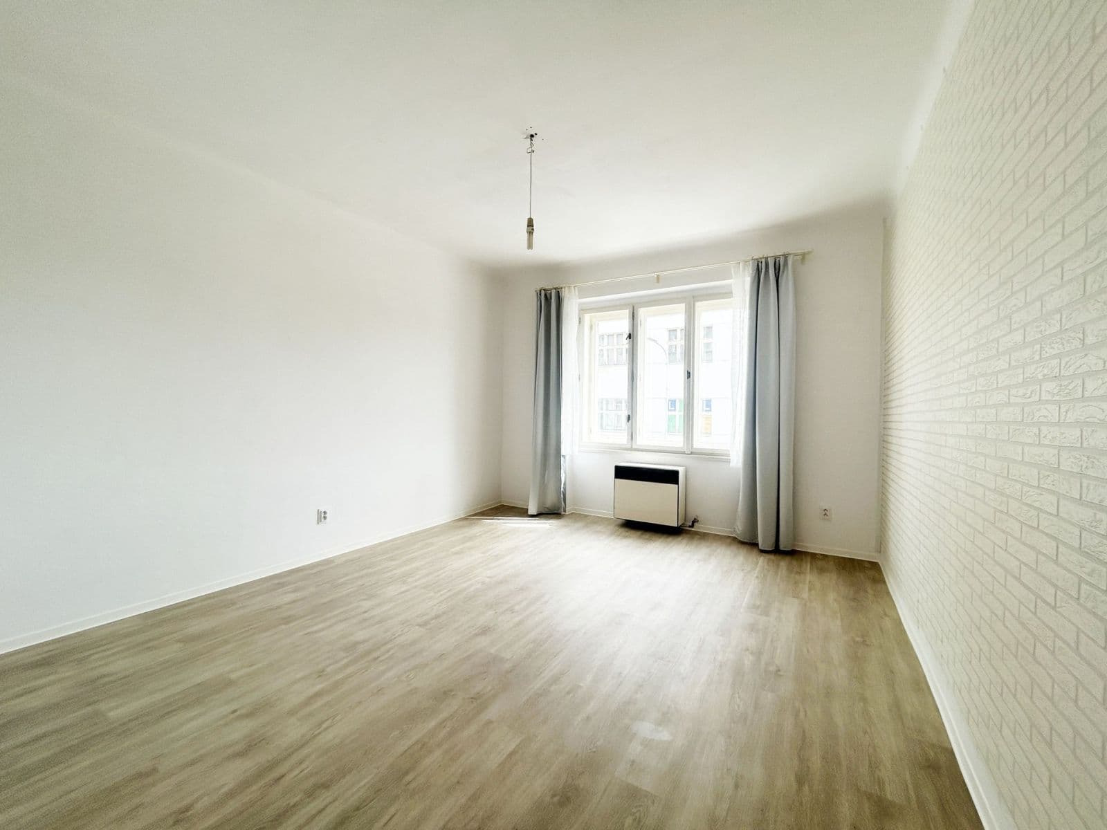 Prenájom bytu 2-izbový 45 m², Stroupežnického, Praha, Praha Prenájom bytu 2-izbový 45 m², Stroupežnického, Praha, Praha
