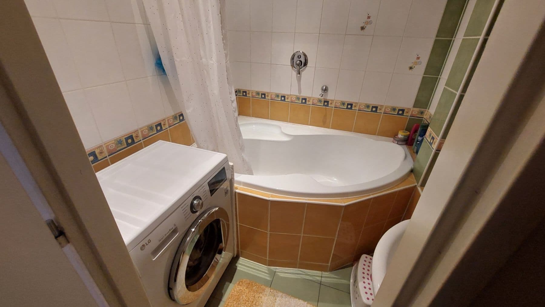 Predaj bytu 4-izbový 73 m², Jindřišská, Pardubice, Pardubický kraj Predaj bytu 4-izbový 73 m², Jindřišská, Pardubice, Pardubický kraj