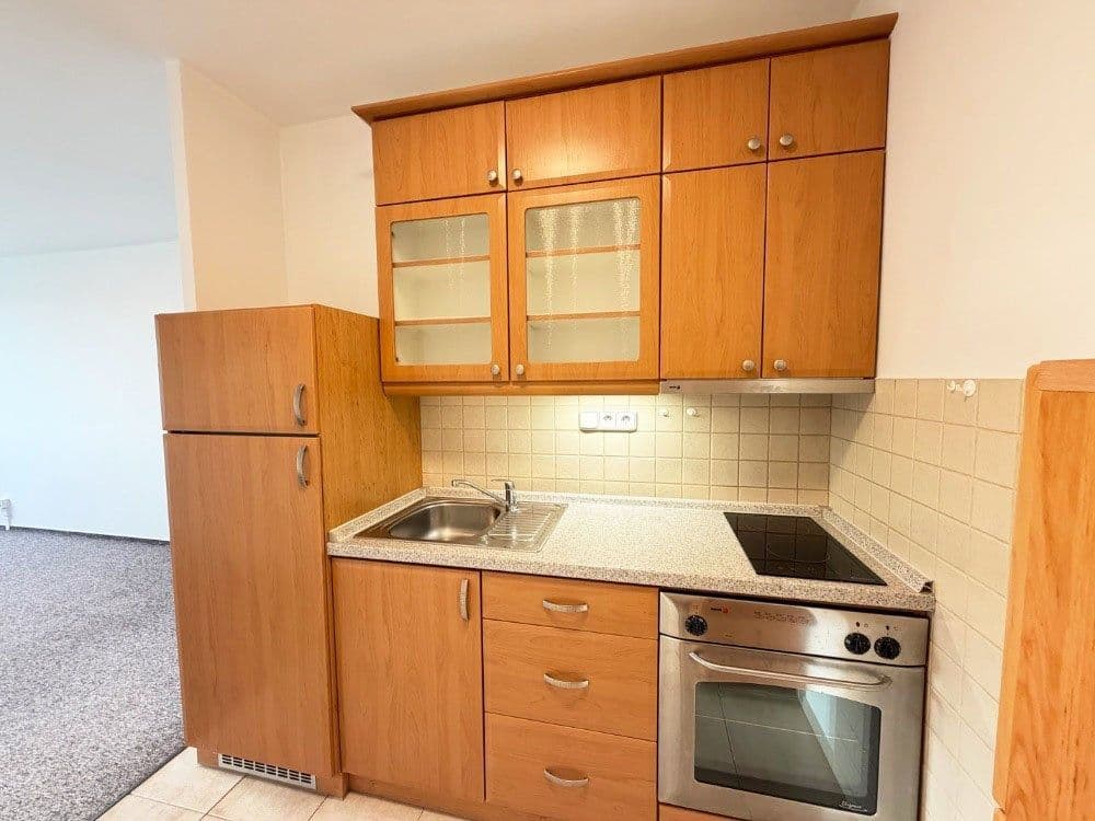 Prenájom bytu 2-izbový 46 m², Krausova, Praha, Praha Prenájom bytu 2-izbový 46 m², Krausova, Praha, Praha