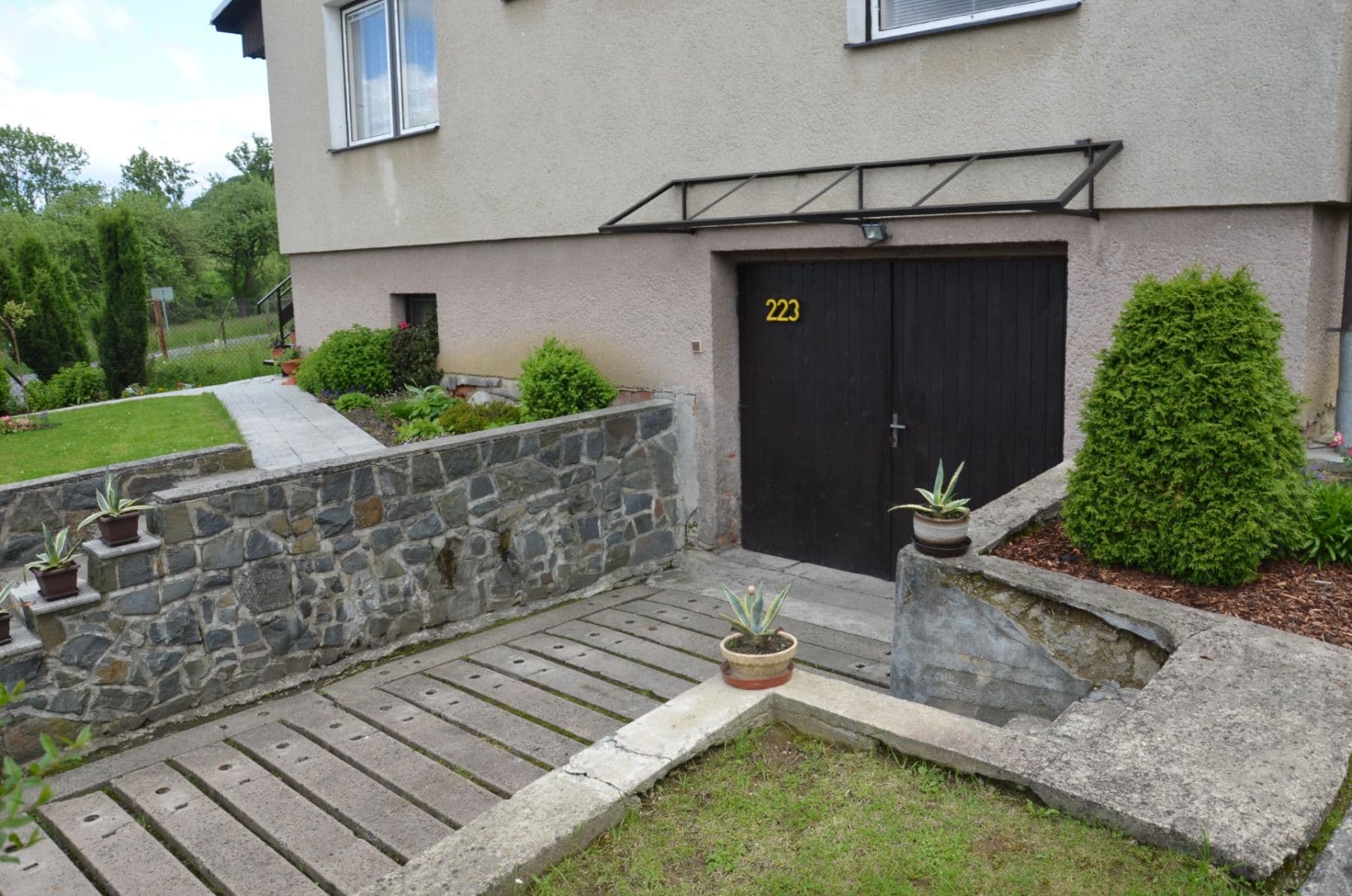 Predaj domu 400 m², pozemok 859 m², Loučka, Zlínský kraj Predaj domu 400 m², pozemok 859 m², Loučka, Zlínský kraj
