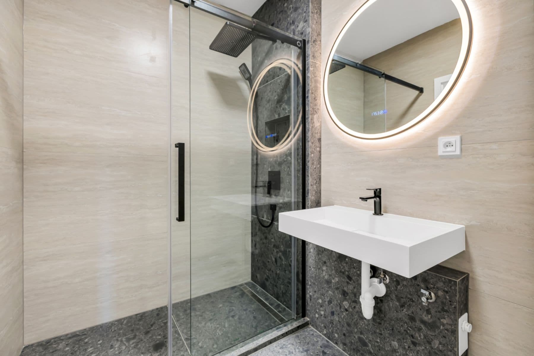 Predaj bytu 2-izbový 65 m², Zlonická, Praha, Praha Predaj bytu 2-izbový 65 m², Zlonická, Praha, Praha
