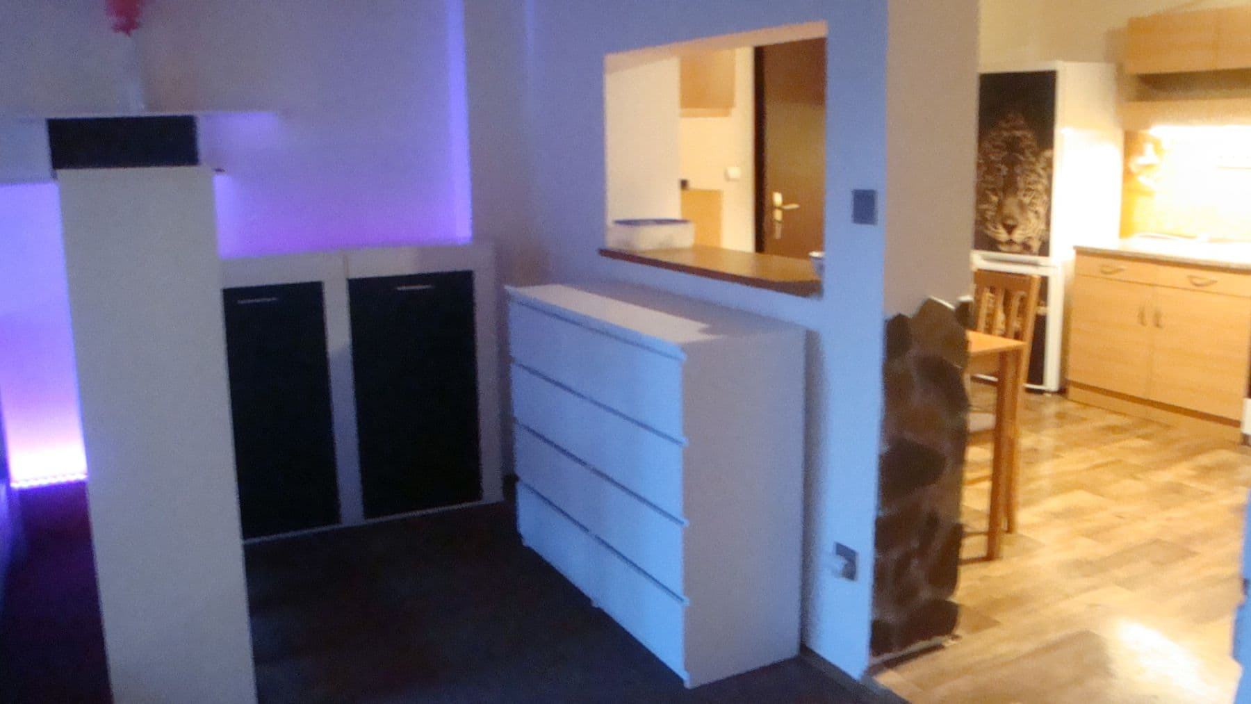 Prenájom bytu 1-izbový 40 m², Revoluční, Loket, Karlovarský kraj Prenájom bytu 1-izbový 40 m², Revoluční, Loket, Karlovarský kraj