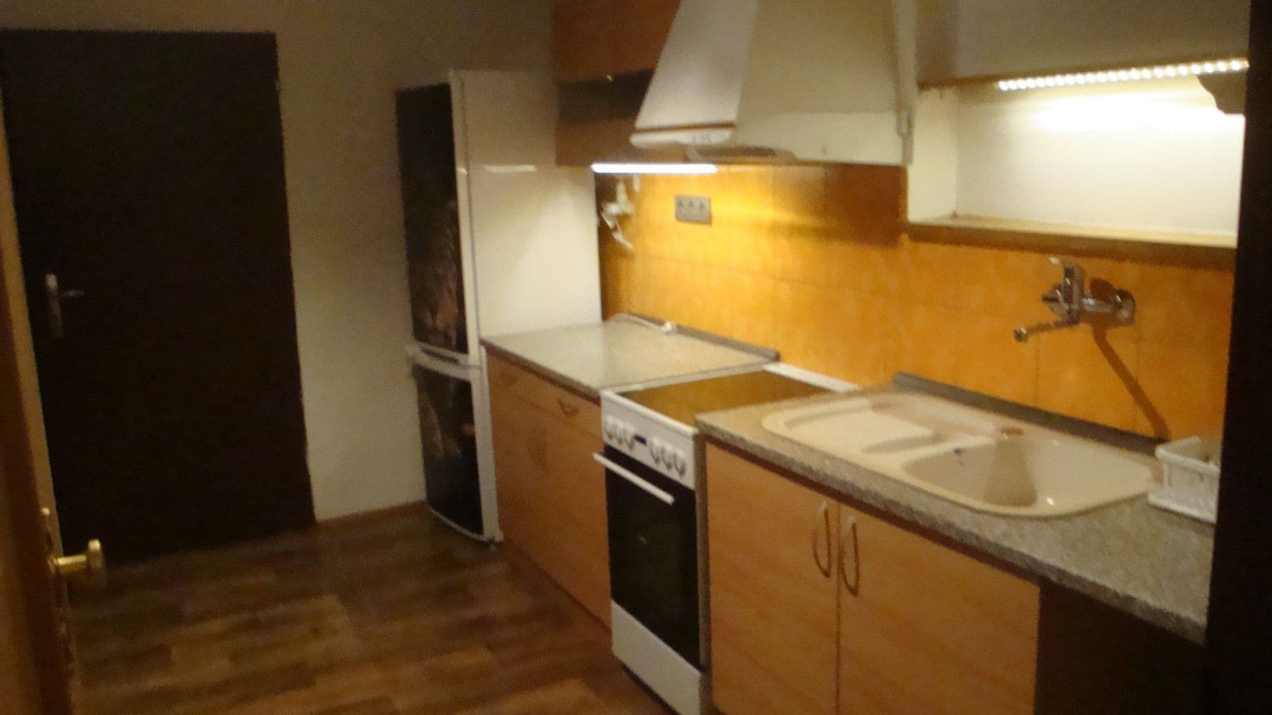 Prenájom bytu 1-izbový 40 m², Revoluční, Loket, Karlovarský kraj Prenájom bytu 1-izbový 40 m², Revoluční, Loket, Karlovarský kraj