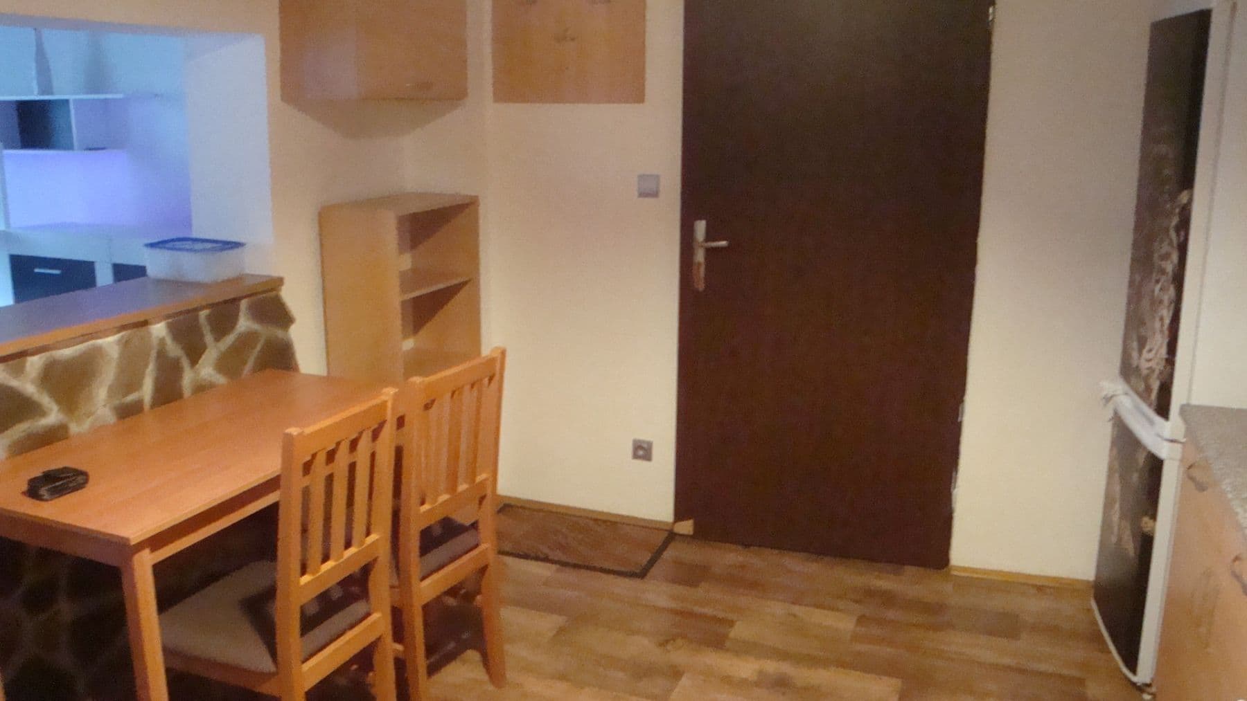 Prenájom bytu 1-izbový 40 m², Revoluční, Loket, Karlovarský kraj Prenájom bytu 1-izbový 40 m², Revoluční, Loket, Karlovarský kraj