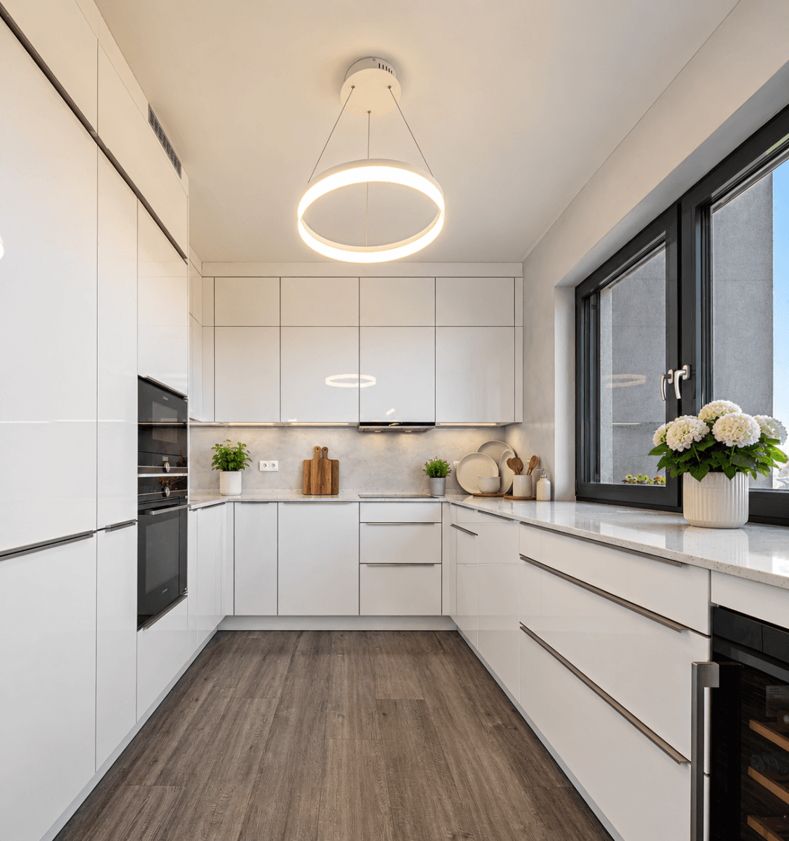 Prenájom bytu 3-izbový 105 m², Česká, Praha, Praha Prenájom bytu 3-izbový 105 m², Česká, Praha, Praha