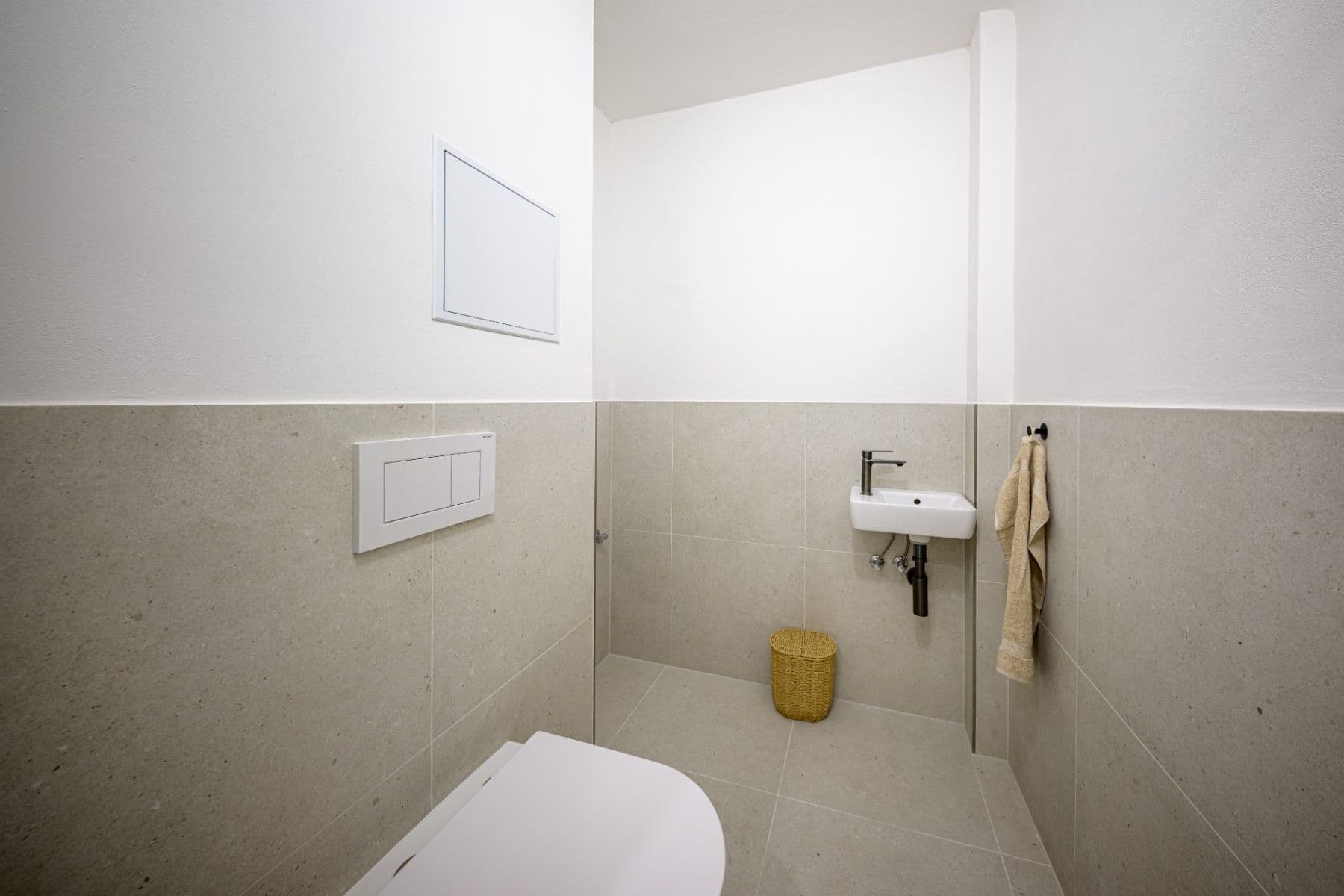 Predaj bytu 3-izbový 54 m², Dlouhá, Plzeň, Plzeňský kraj Predaj bytu 3-izbový 54 m², Dlouhá, Plzeň, Plzeňský kraj