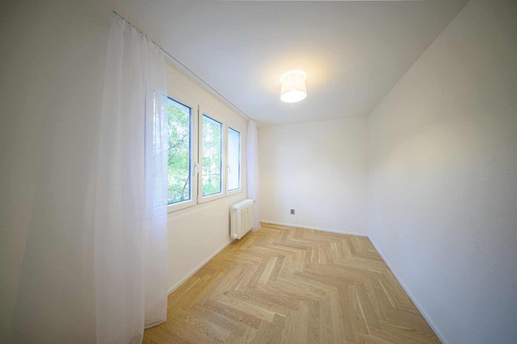 Predaj bytu 3-izbový 54 m², Dlouhá, Plzeň, Plzeňský kraj Predaj bytu 3-izbový 54 m², Dlouhá, Plzeň, Plzeňský kraj