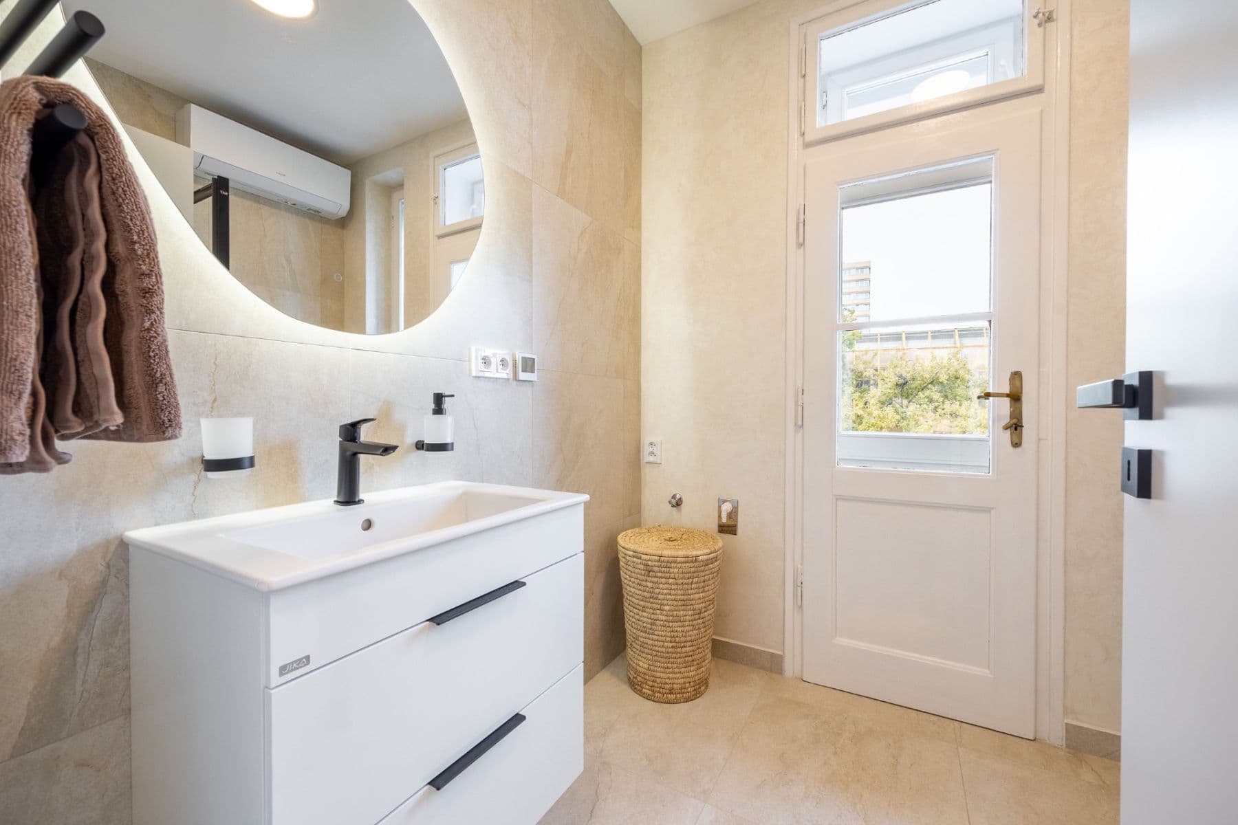 Predaj bytu 1-izbový 36 m², Hartigova, Praha, Praha Predaj bytu 1-izbový 36 m², Hartigova, Praha, Praha